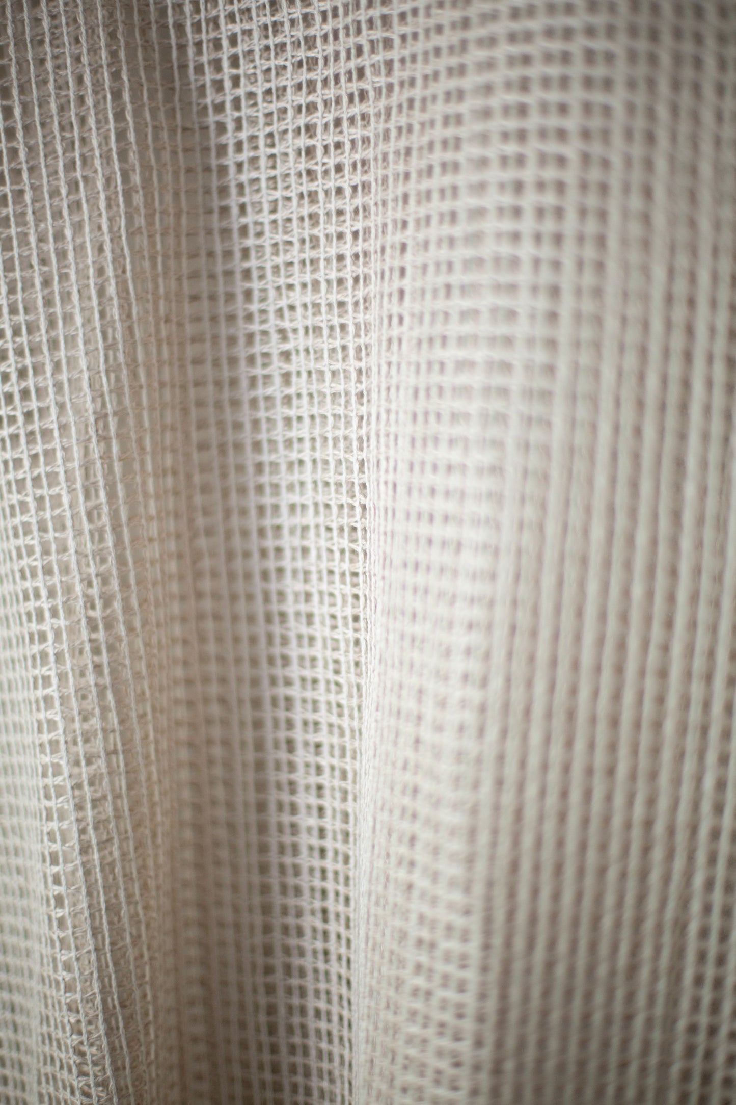 Netted shortsleeve shirt