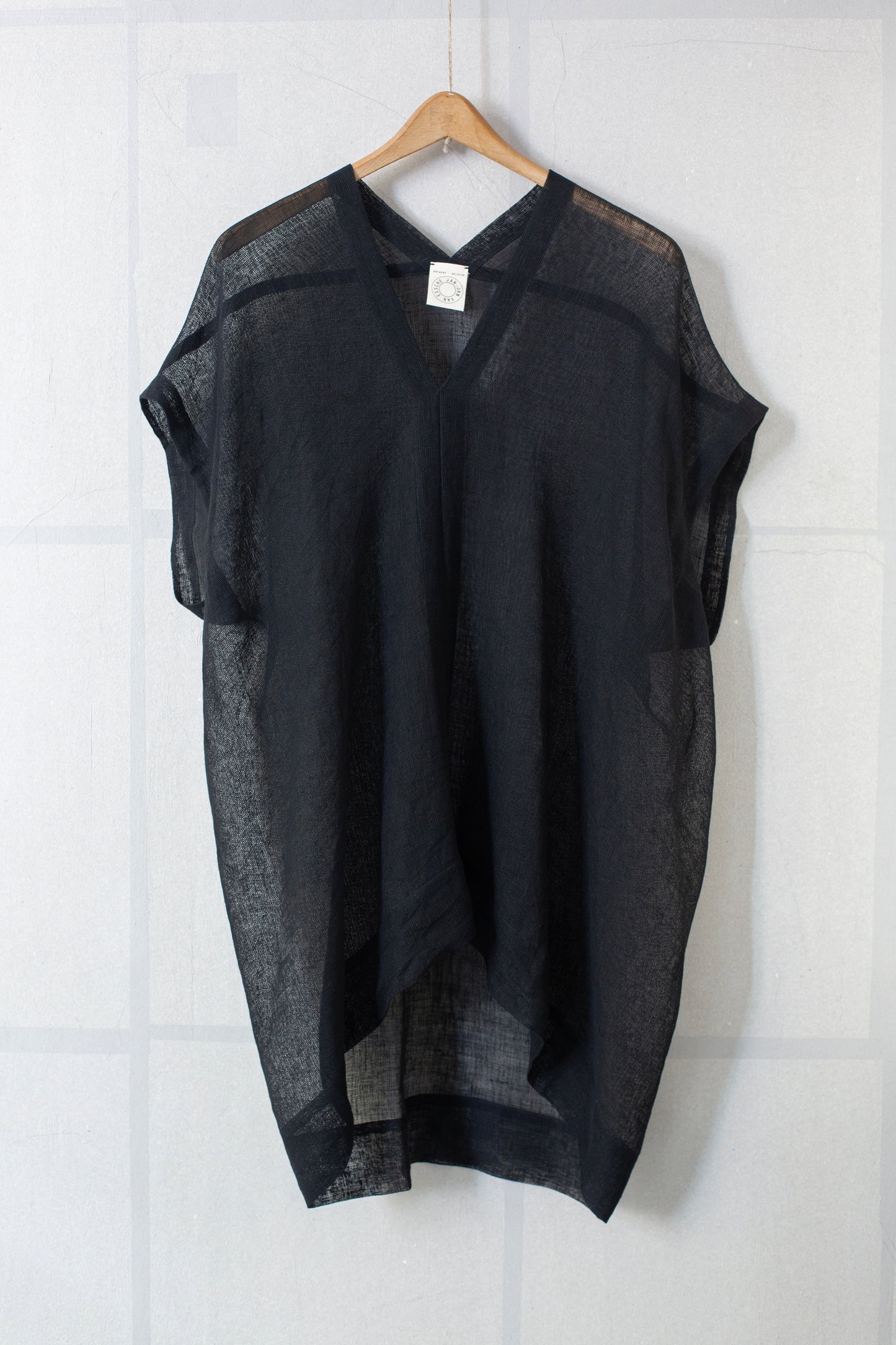 TUNIC#30 - BLACK LINEN MESH