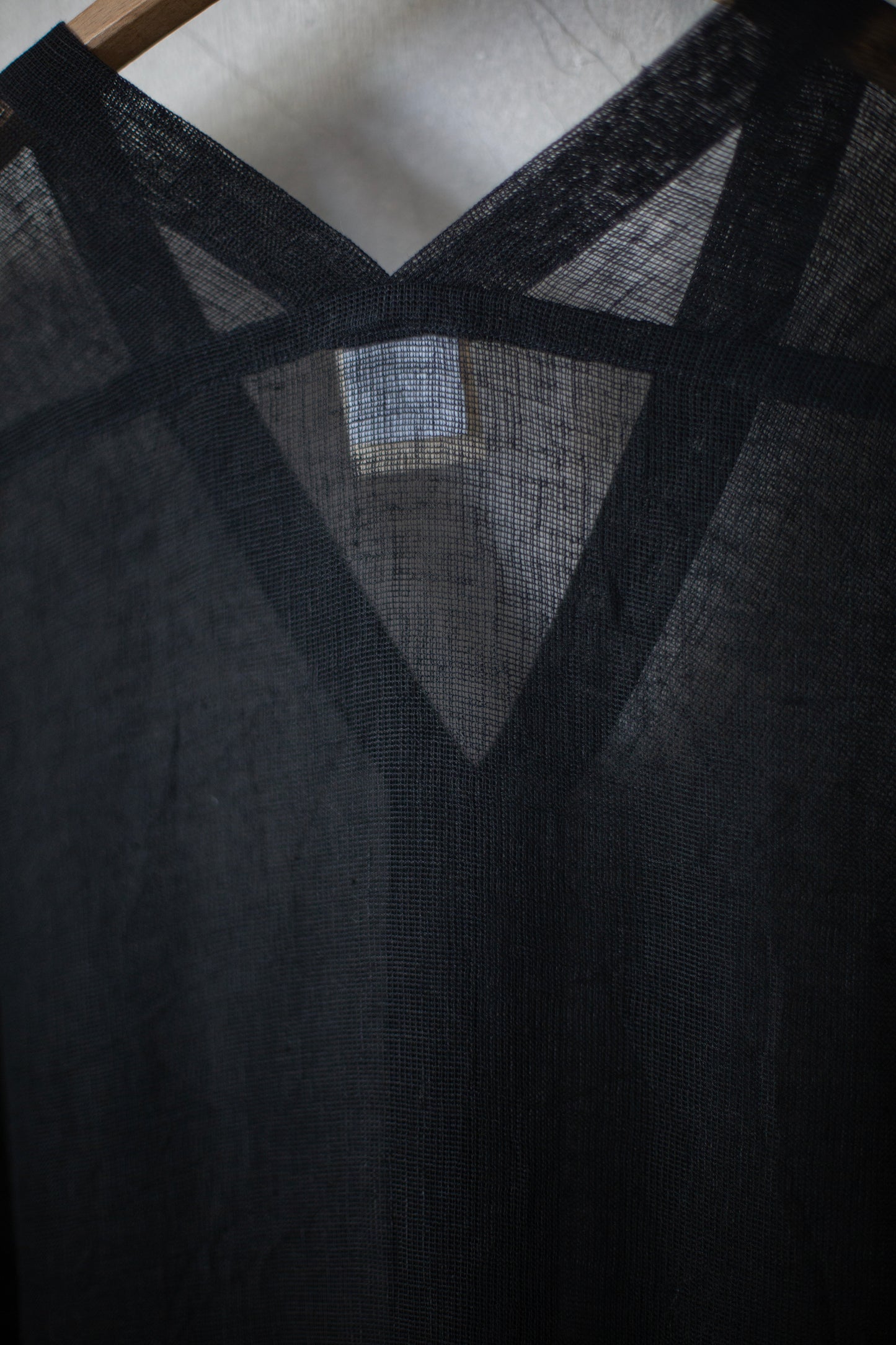 TUNIC#30 - BLACK LINEN MESH