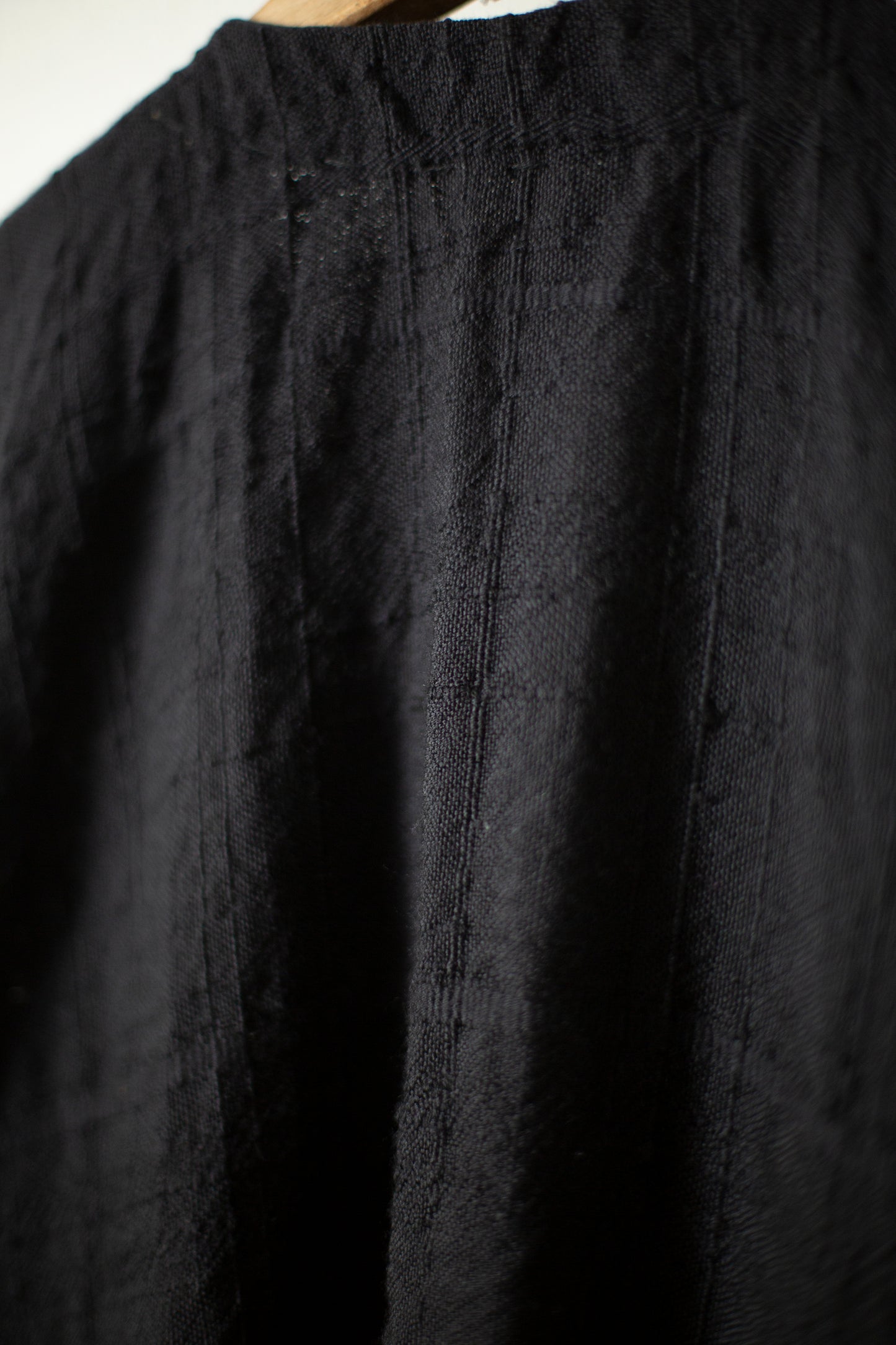 ROSE XI - a black sleeveless kimono