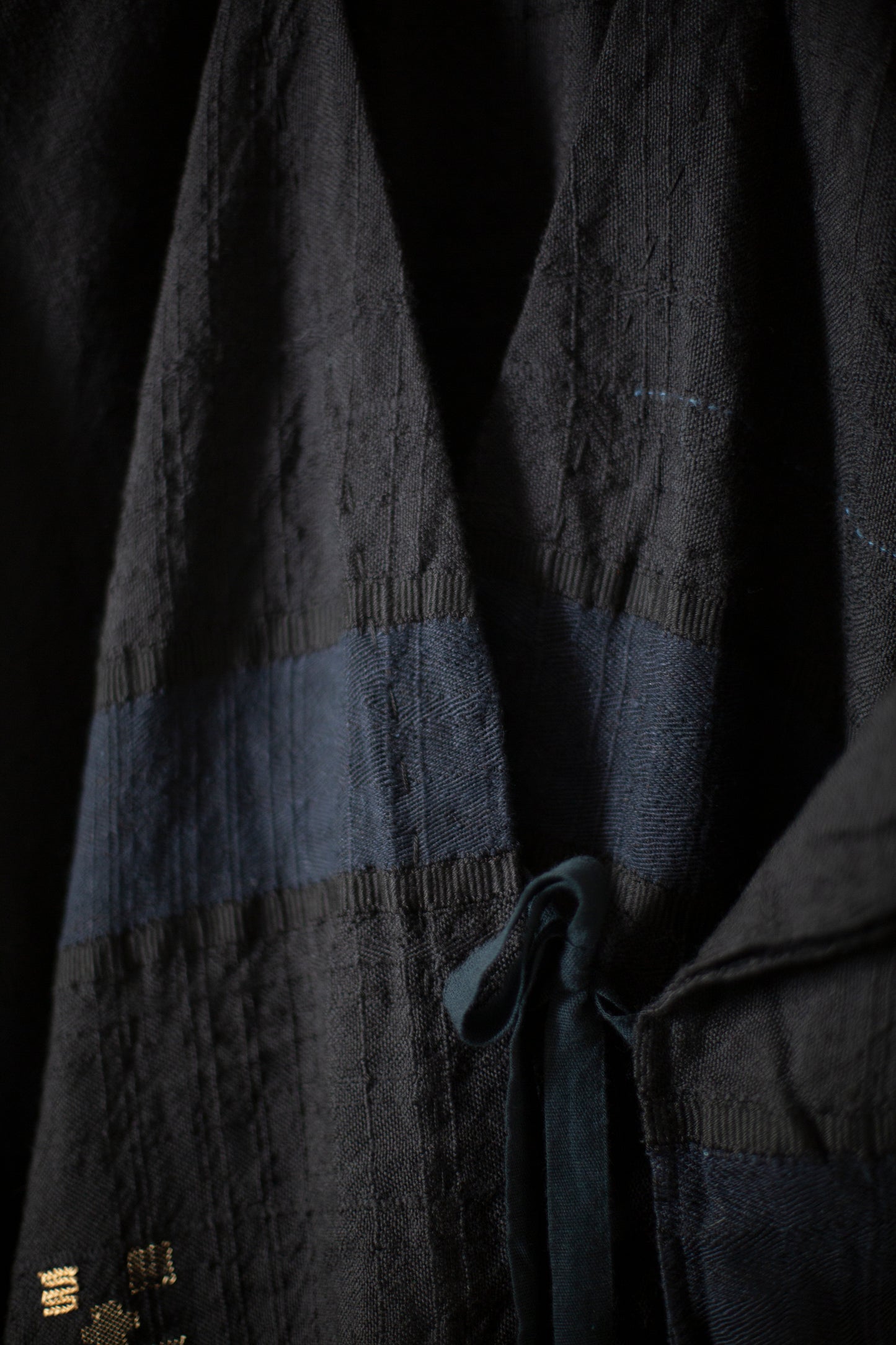 ROSE XI - a black sleeveless kimono