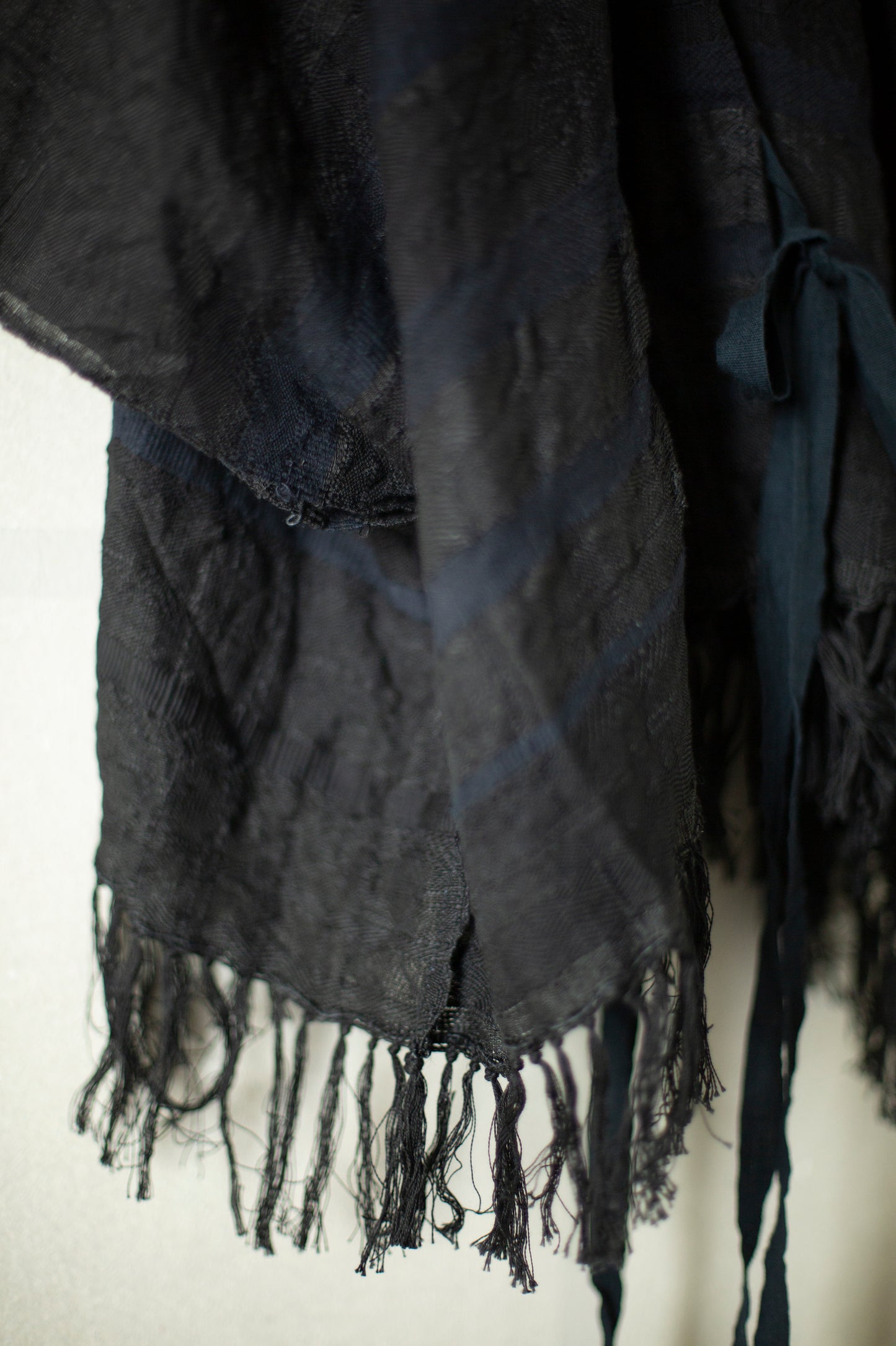 ROSE XIII - a black cropped kimono vest