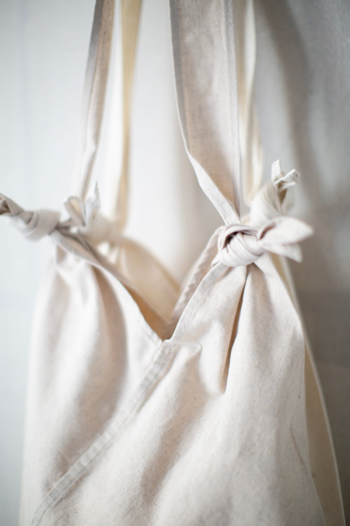 Azuma bag in white & greige hemp cotton weather