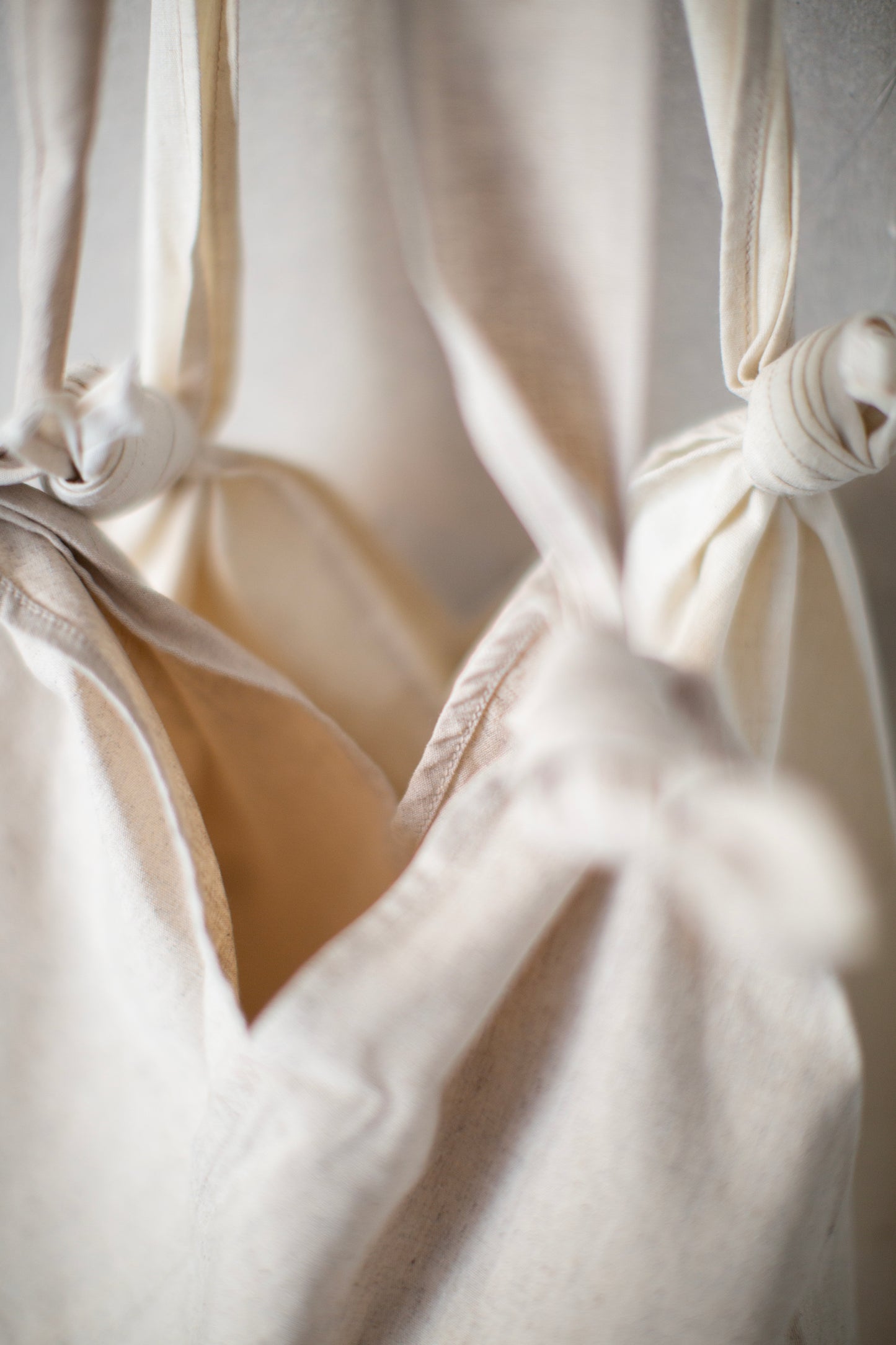 Azuma bag in white & greige hemp cotton weather