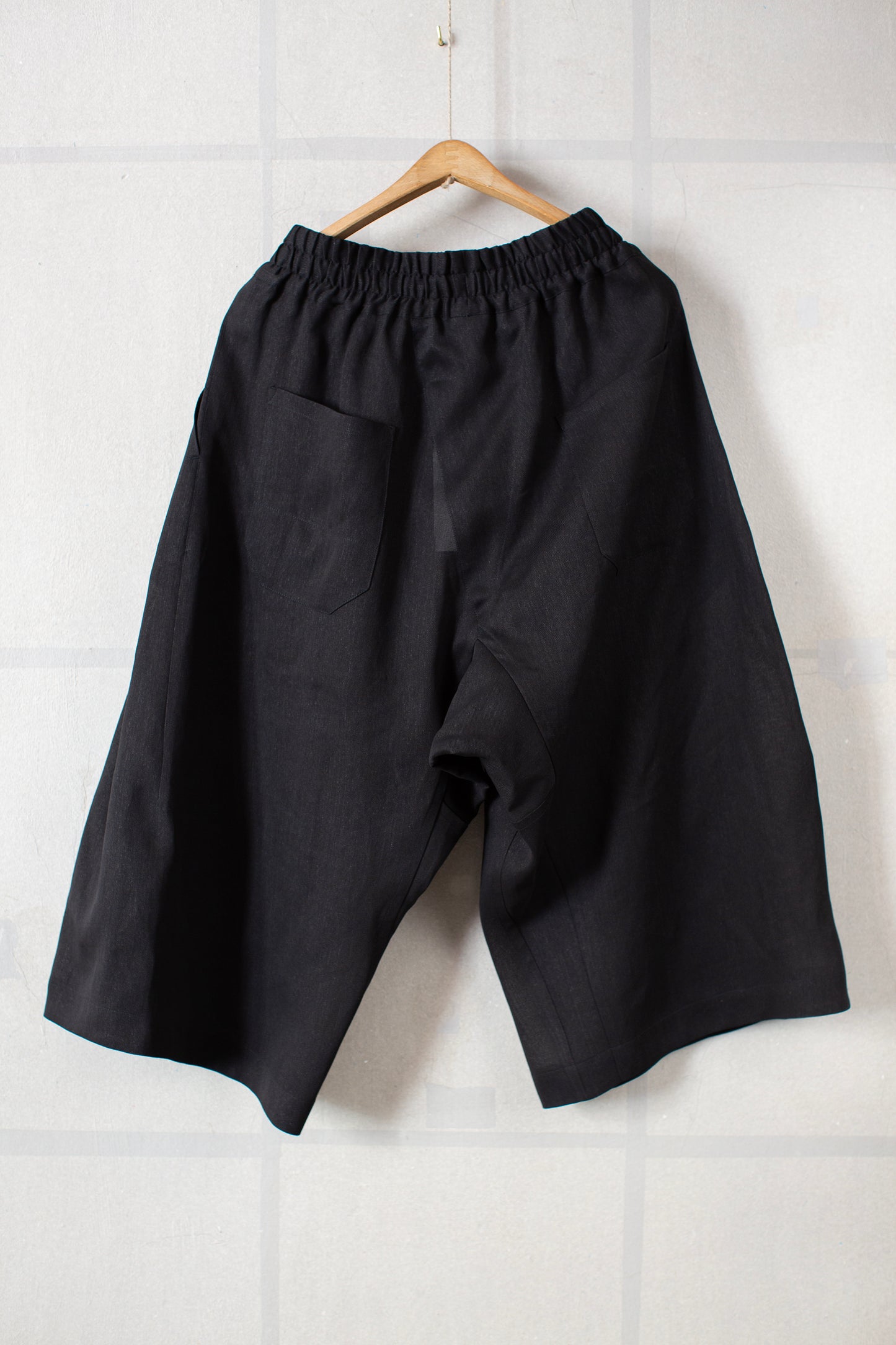 SHORTS#11 - PAPER SHEER TWILL BLACK