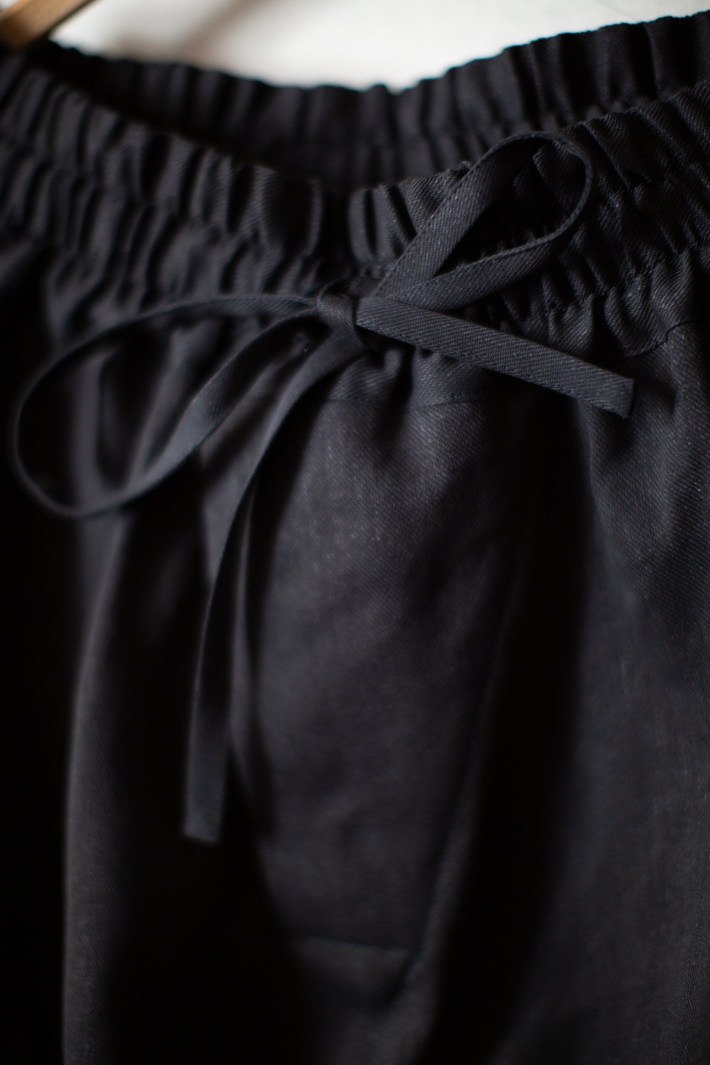 SHORTS#11 - PAPER SHEER TWILL BLACK