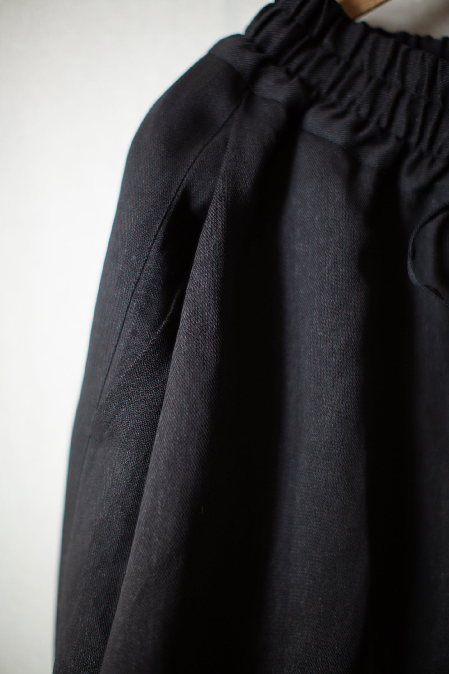 SHORTS#11 - PAPER SHEER TWILL BLACK