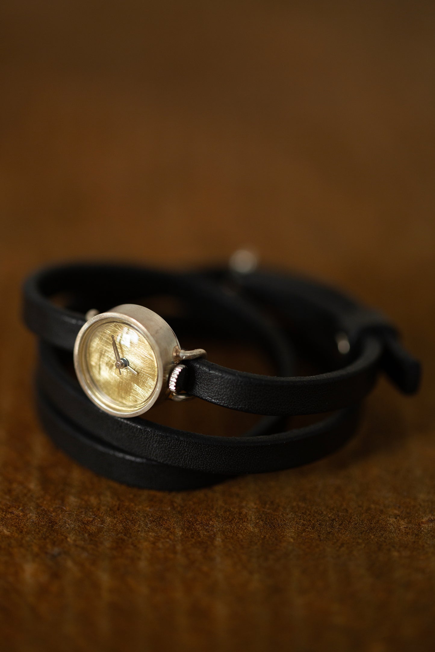 Extra small tripple wrist wrap watch