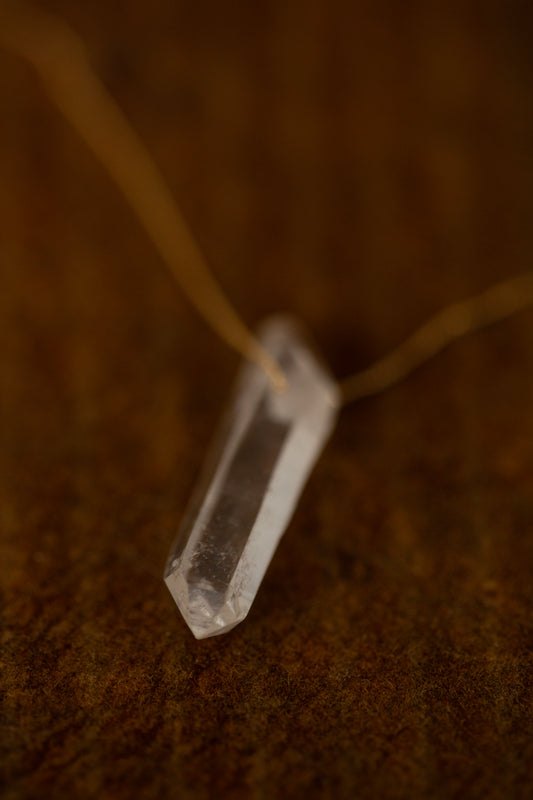 Crystal pendant necklace
