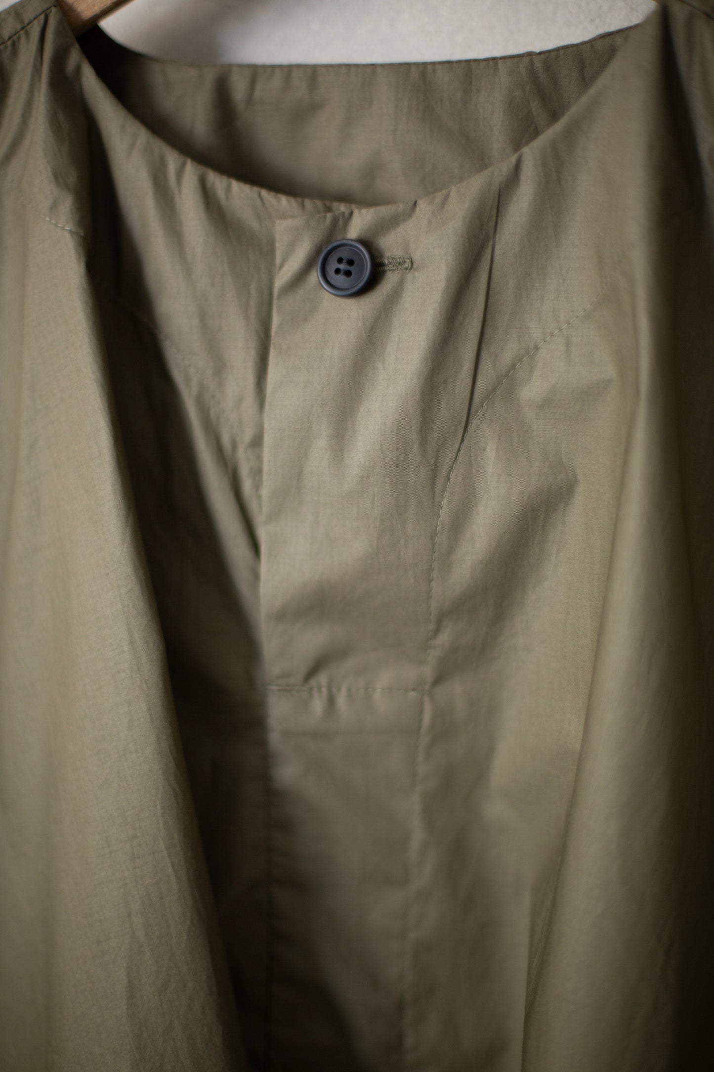 khaki coated typewriter woven tee