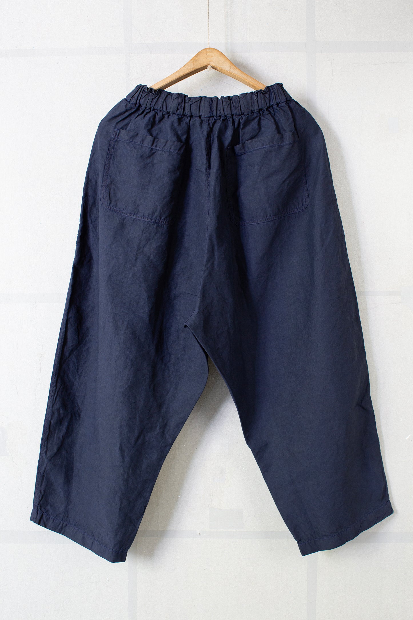 comfortable cropped pants in indigo & persimmon tannin hemp