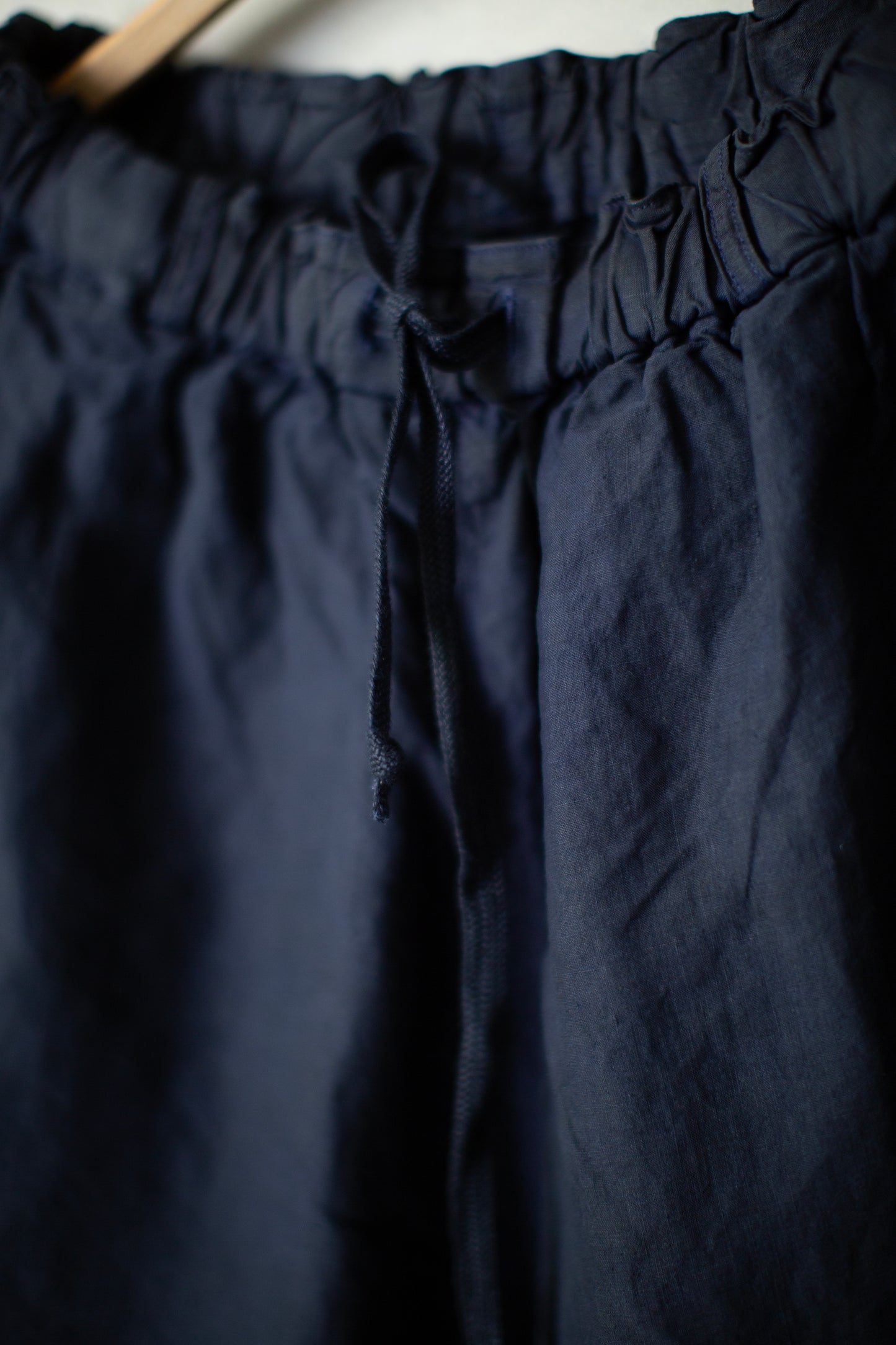 comfortable cropped pants in indigo & persimmon tannin hemp