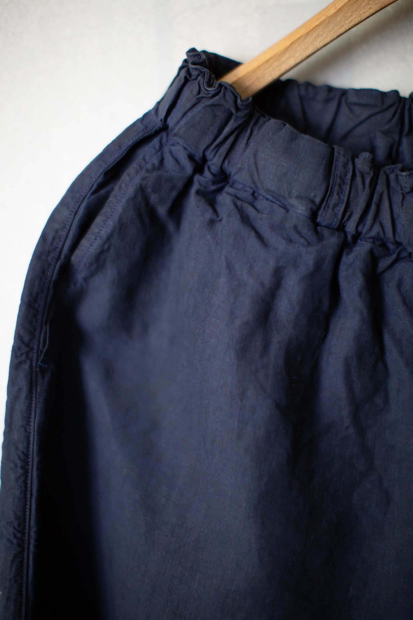 comfortable cropped pants in indigo & persimmon tannin hemp