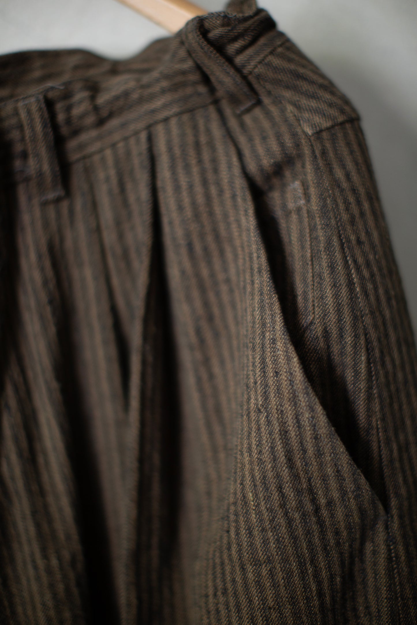 TROUSERS#93 - KHAKI STRIPED HEMP COTTON REED TWILL