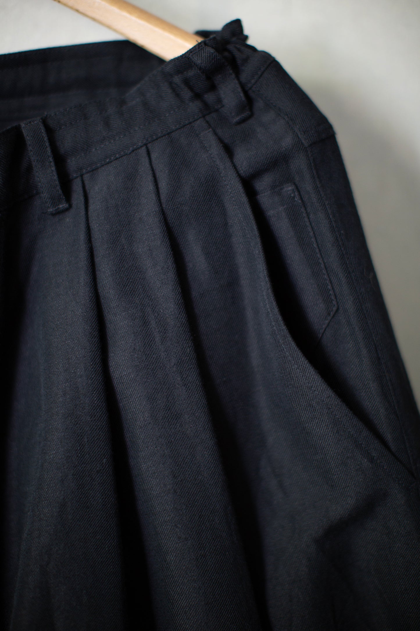 TROUSERS#93 - BLACK LINEN WOOL TWILL