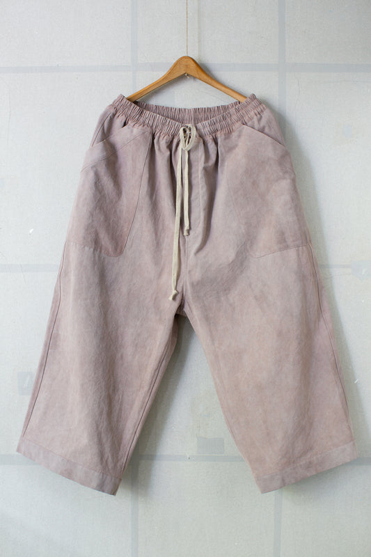dry rose natural dyed cotton oxford cropped trousers