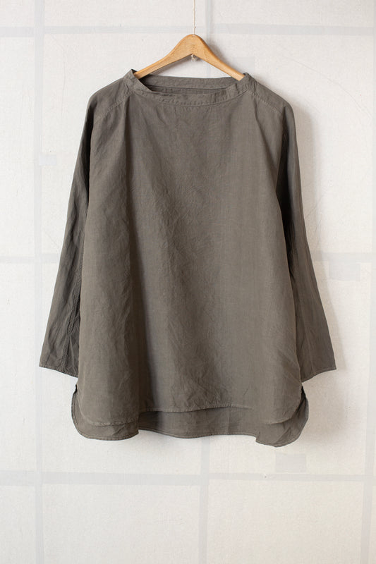 longsleeve pullover in dark mugwort high density hemp
