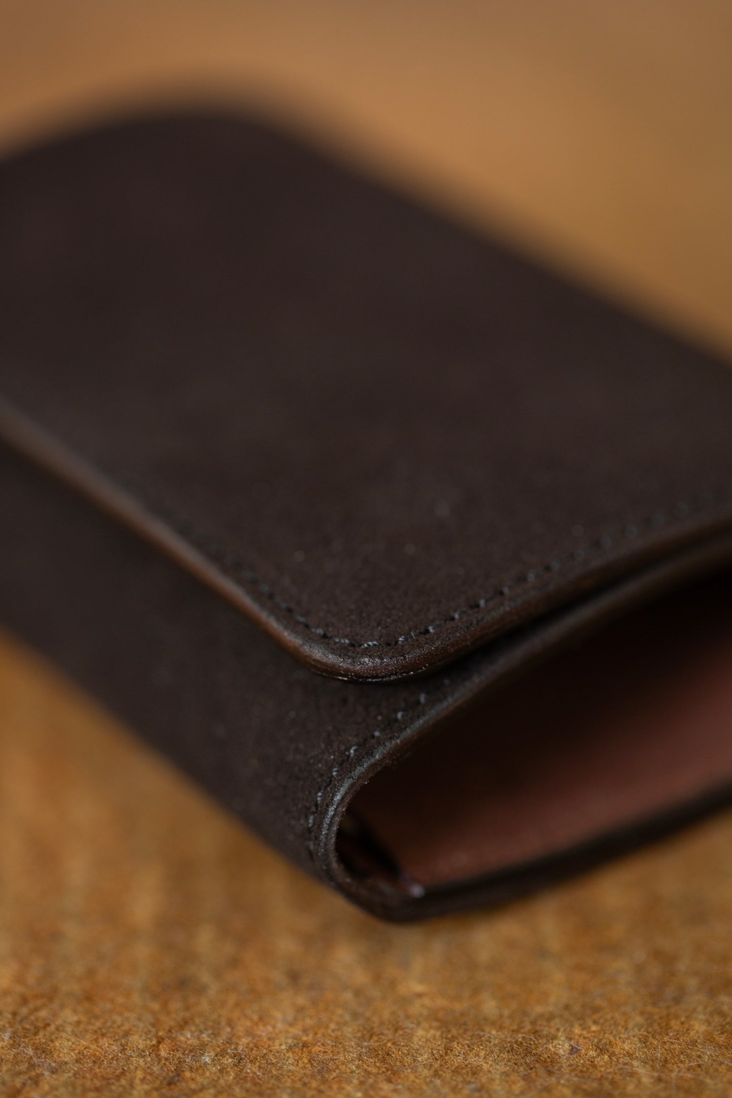 Mud dye deer suede wallet