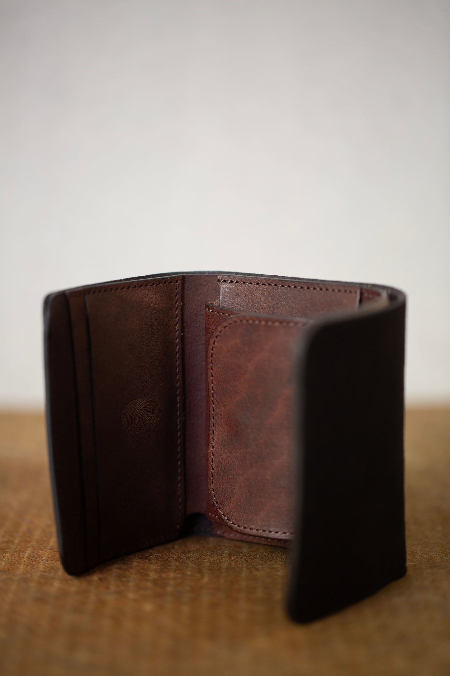 Mud dye deer suede wallet