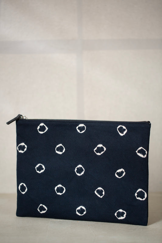 black / ivory organic cotton pouch M with shibori dyed pattern