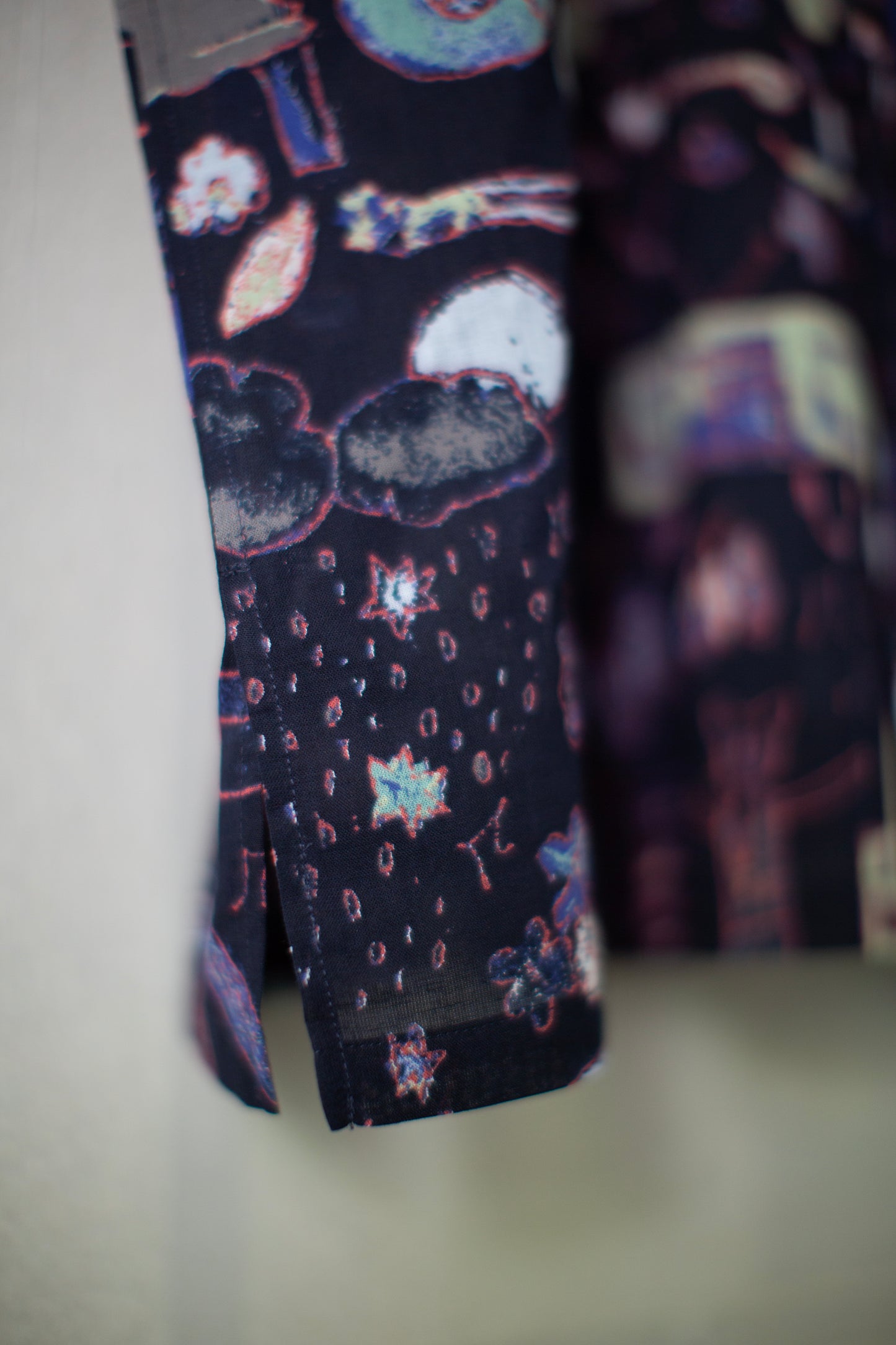 "NAMRATA" illustration print shirt