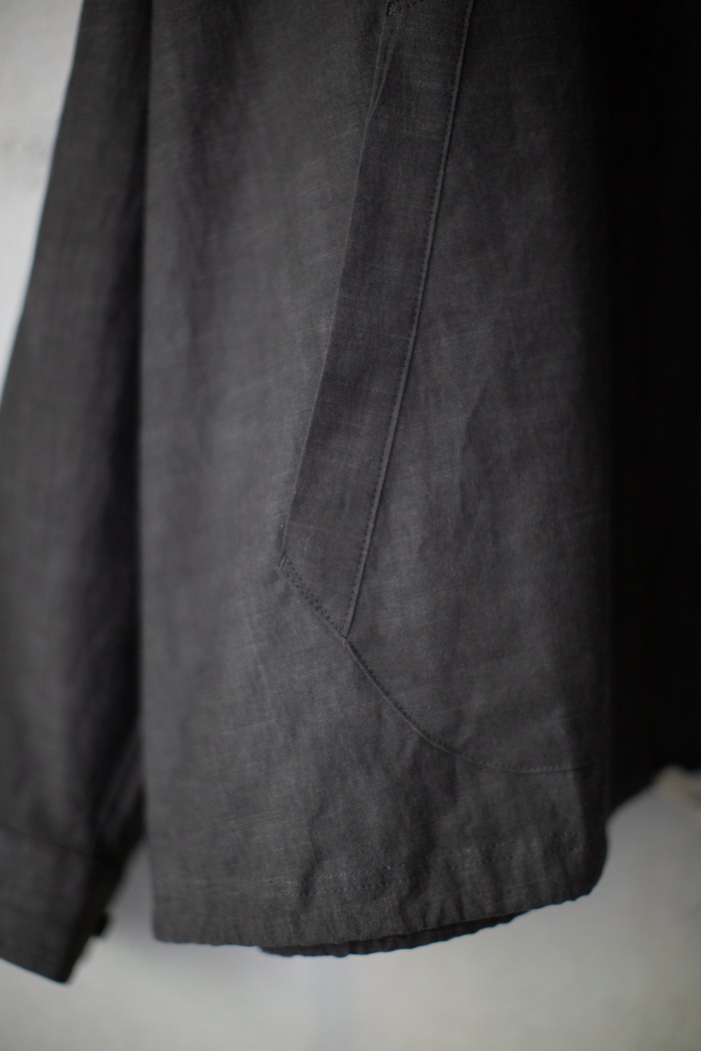 dark sumi slub cloth skipper shirt