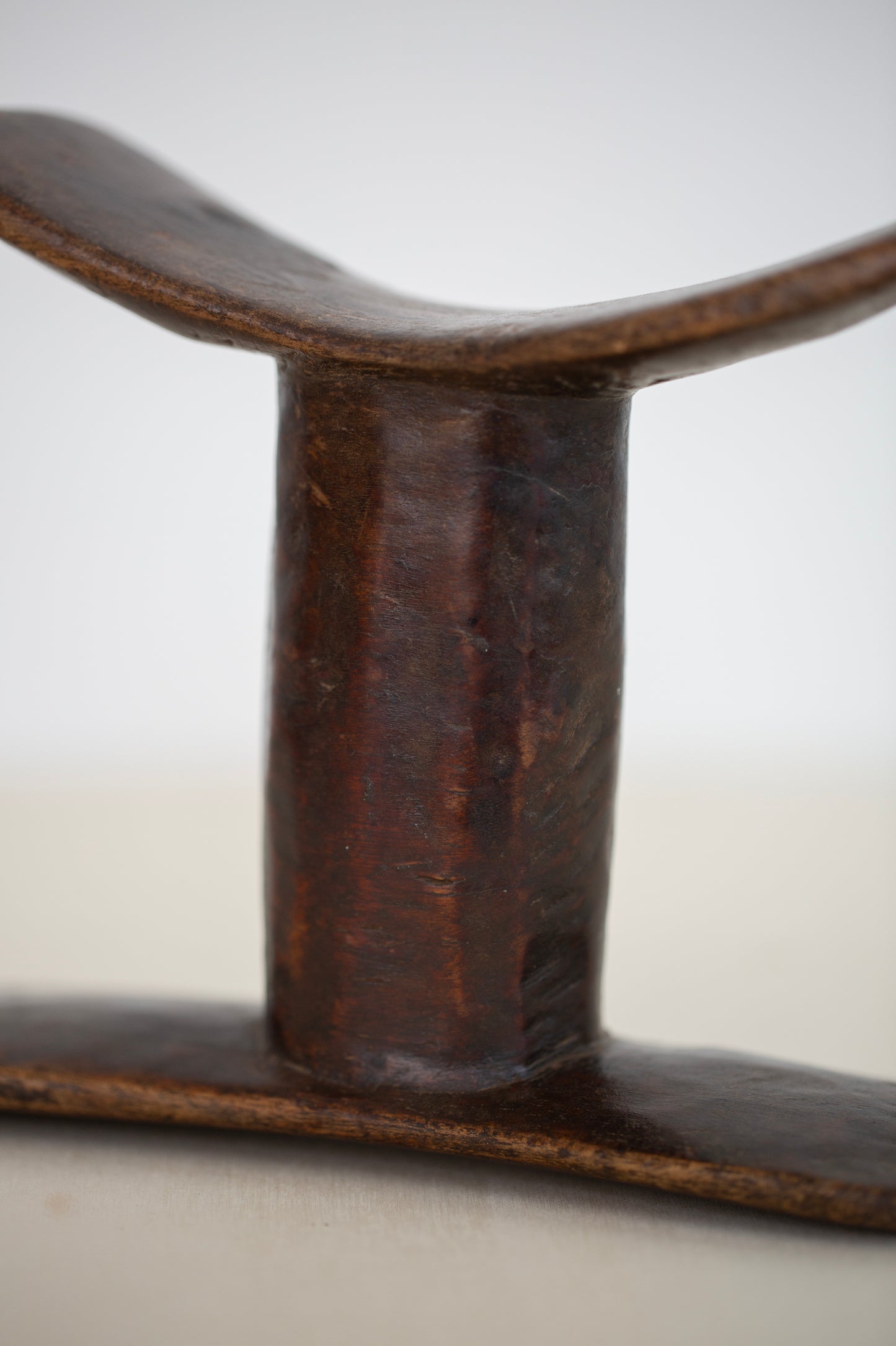 Wooden neck support
