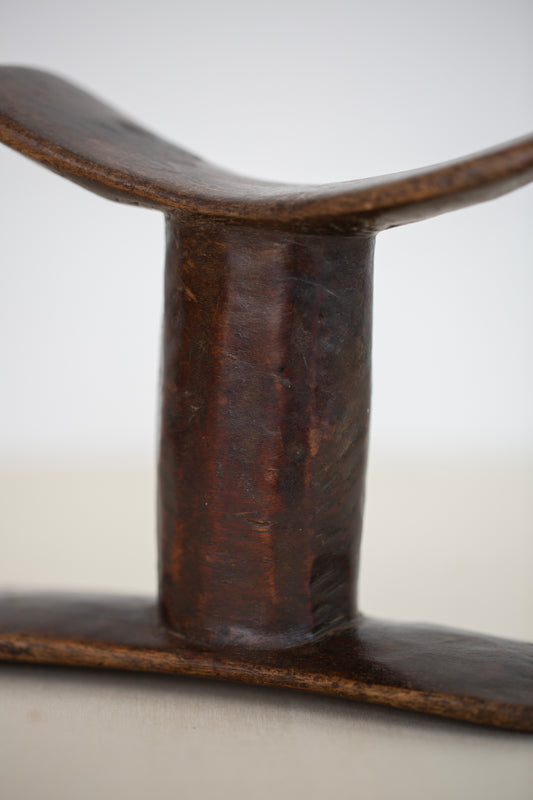 Wooden neck support