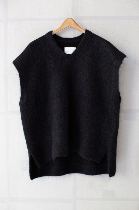 Black brushed vest