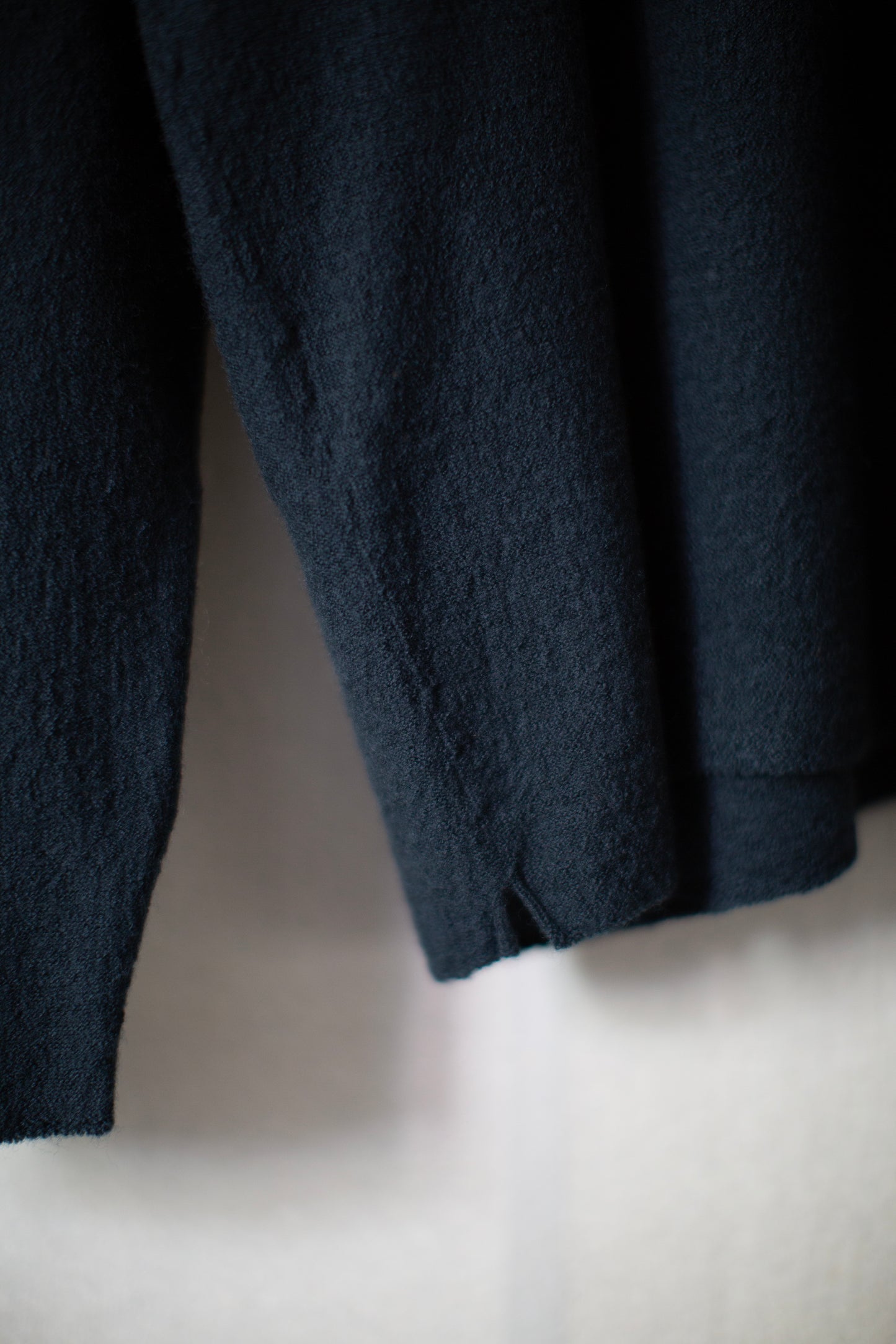 Seamless knitted & soft boiled crew neck sweater