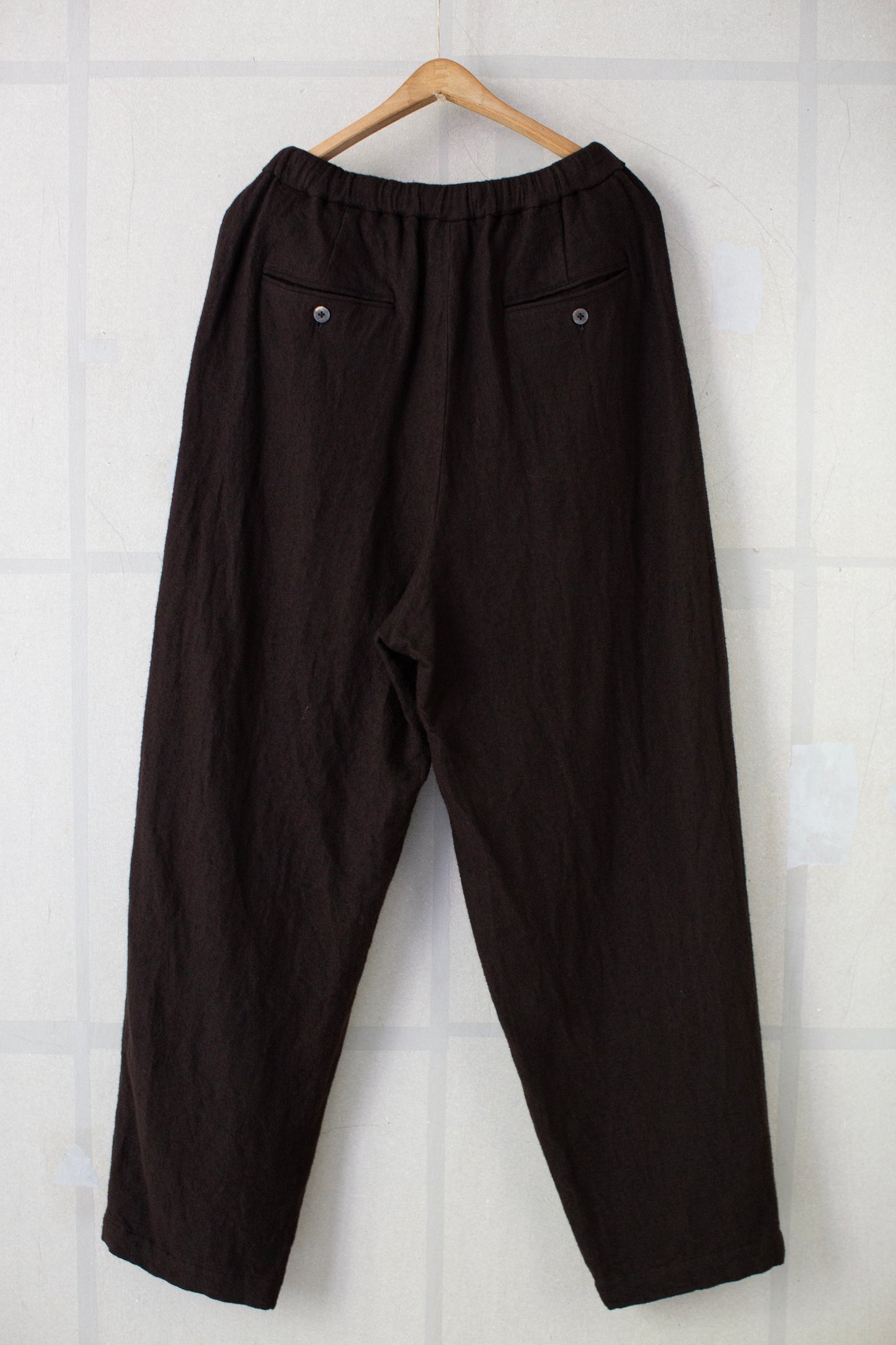 dark brown shrink double face double pleated easy tapered pants
