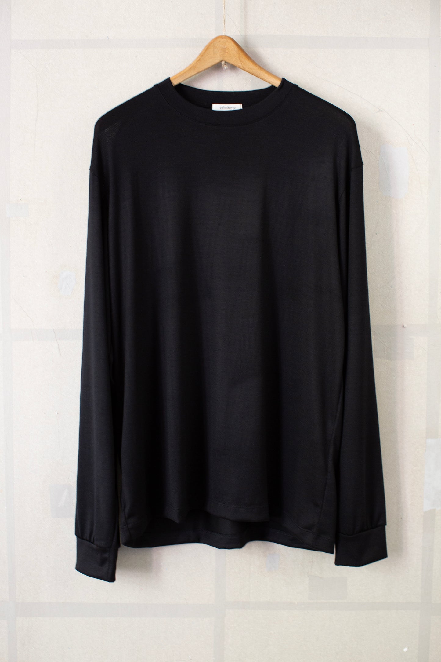 black super 180 wool jersey crew neck longsleeve t-shirt