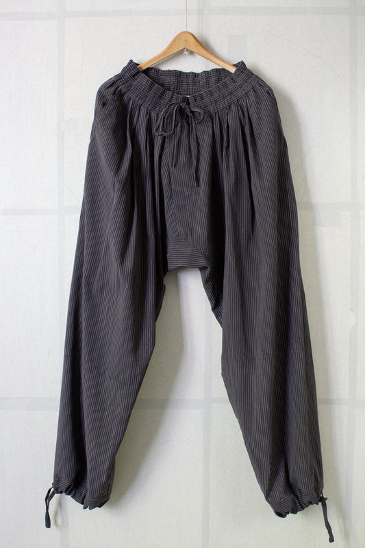TROUSERS#91 - CREPE COTTON SHIRTING GALLNUT BLACK