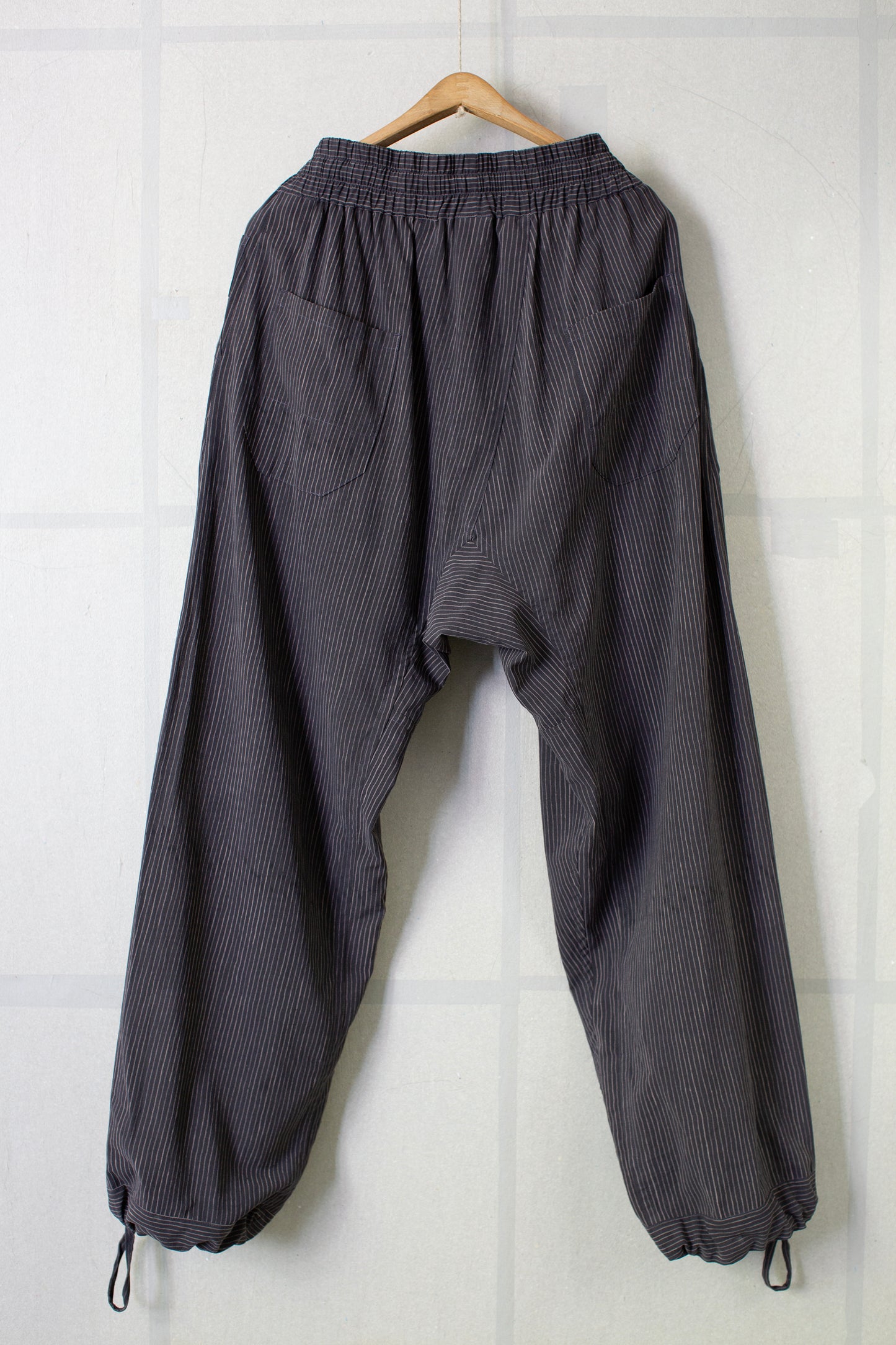 TROUSERS#91 - CREPE COTTON SHIRTING GALLNUT BLACK