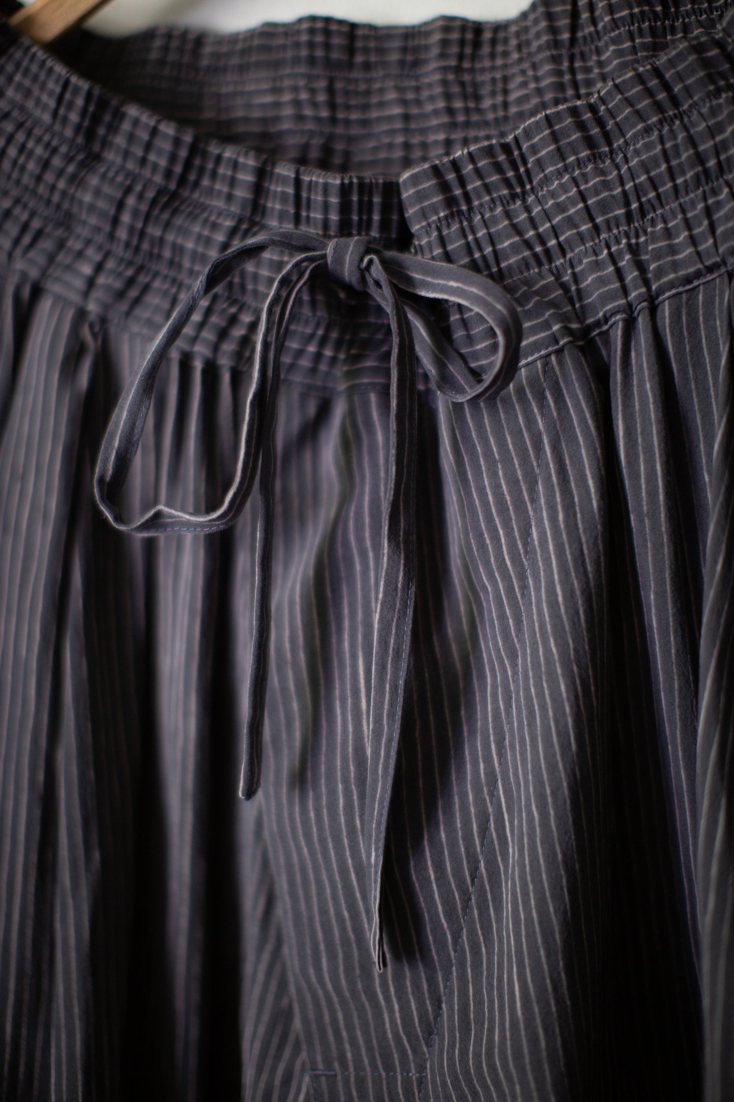 TROUSERS#91 - CREPE COTTON SHIRTING GALLNUT BLACK