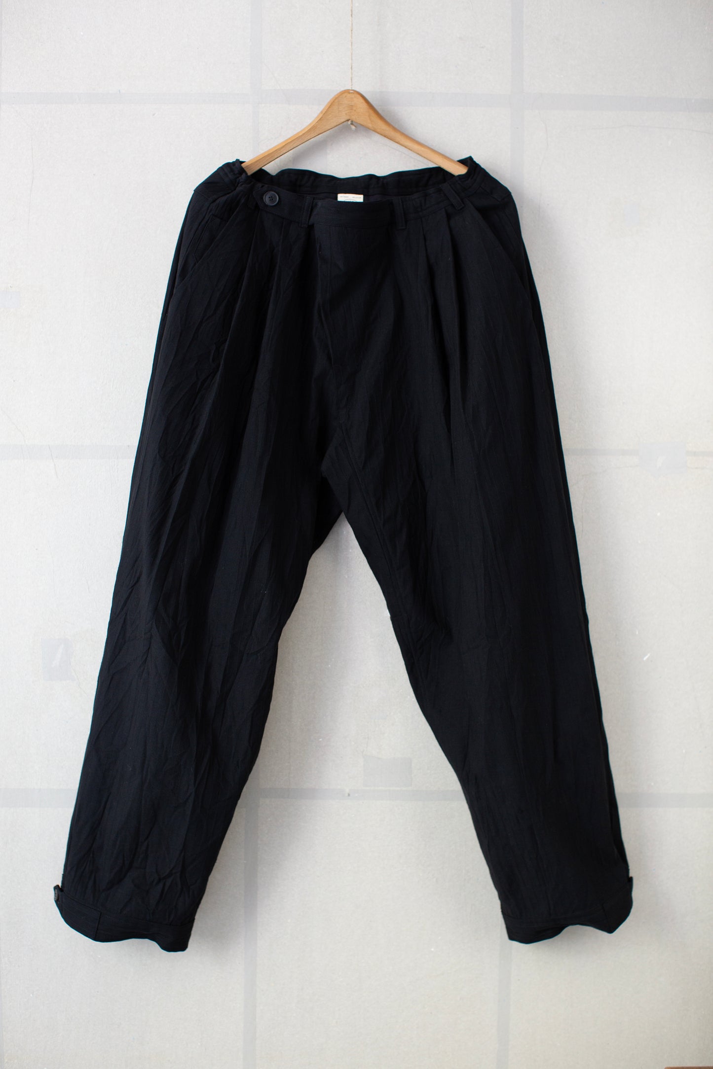 TROUSERS#87 - WRINKLE COTTON BLACK STRIPED