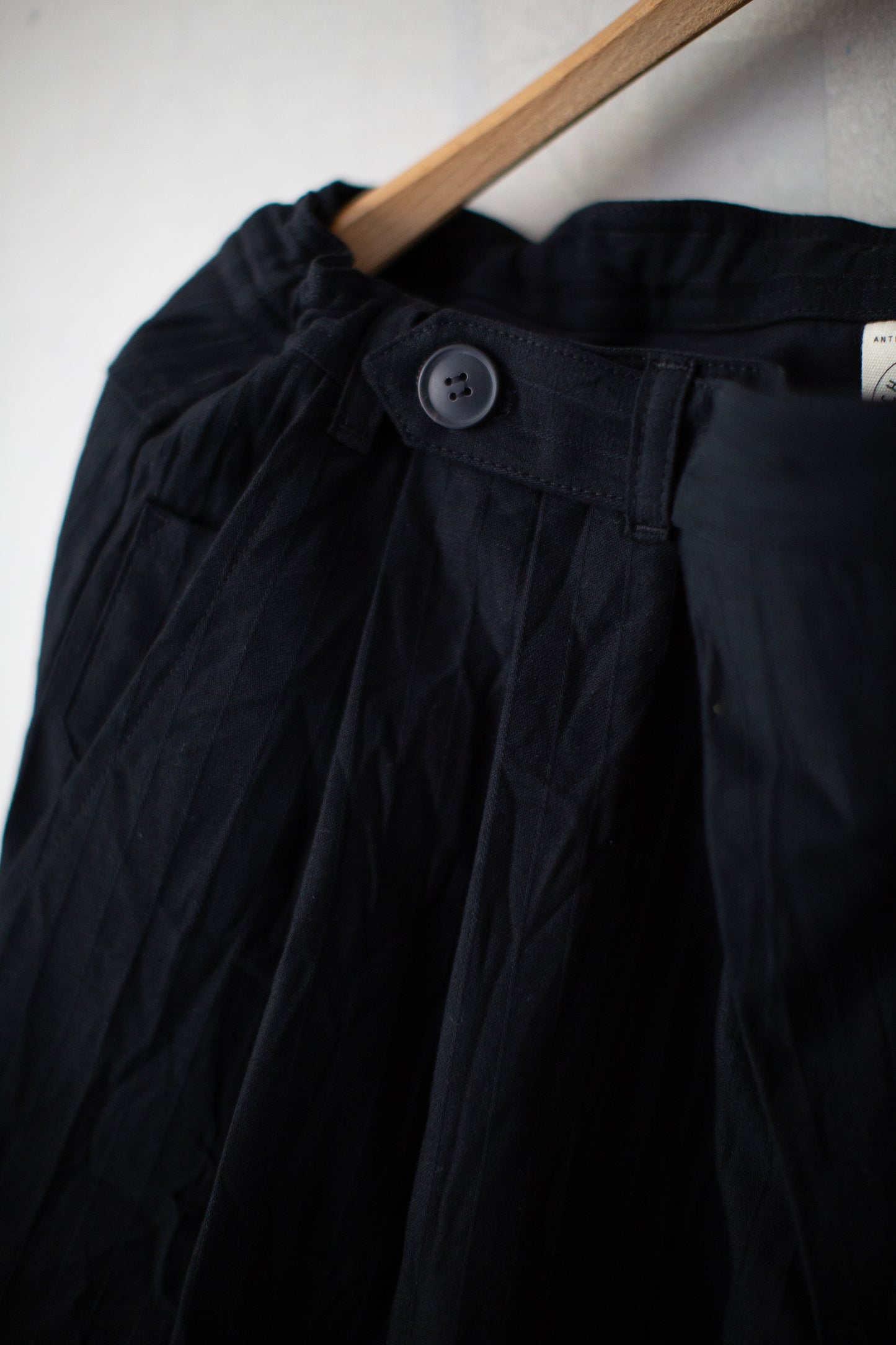 TROUSERS#87 - WRINKLE COTTON BLACK STRIPED