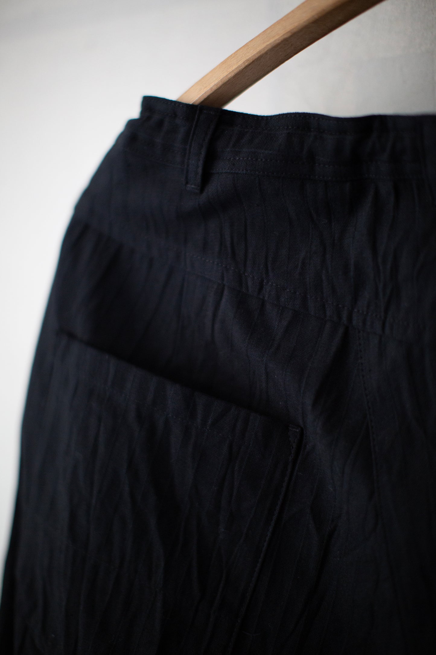 TROUSERS#87 - WRINKLE COTTON BLACK STRIPED
