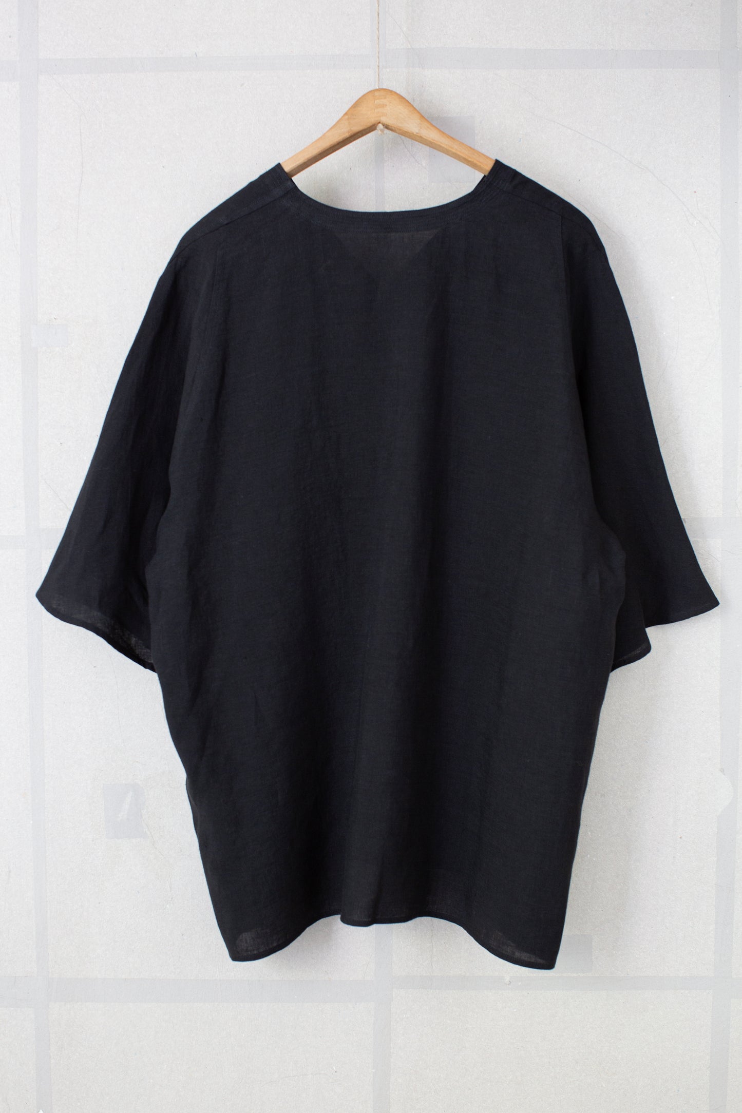 Black linen pullover