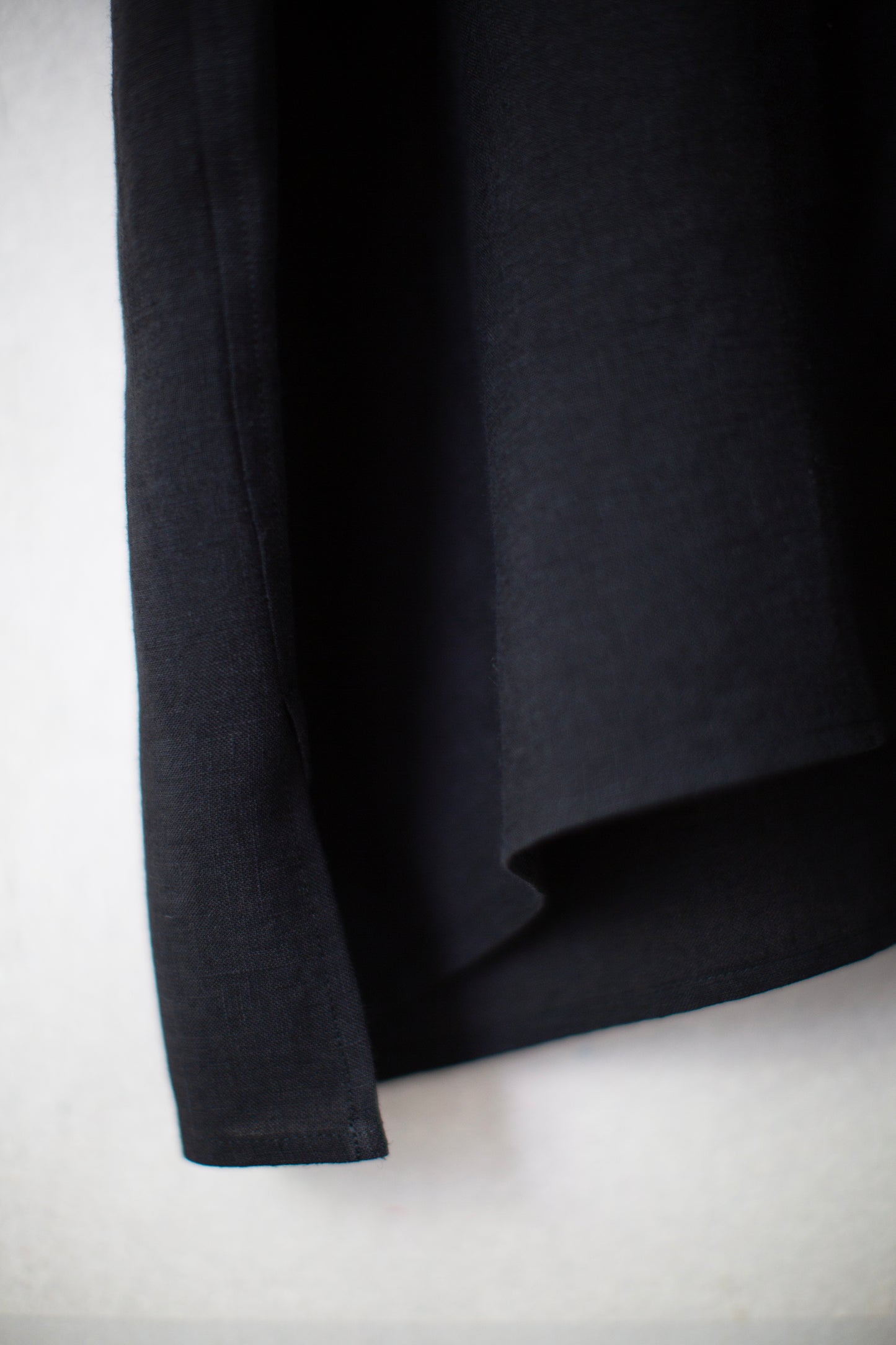 Black linen pullover