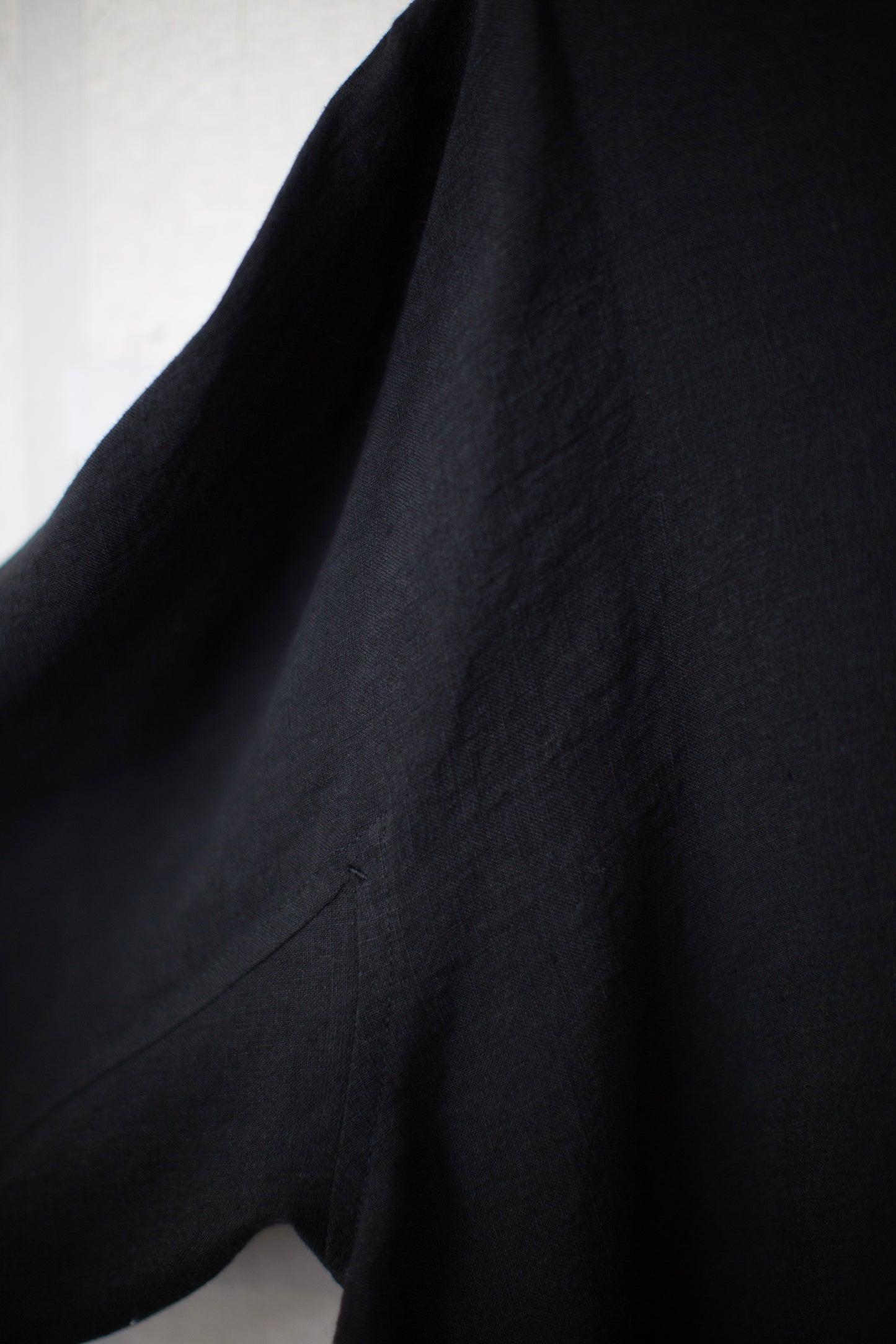 Black linen pullover