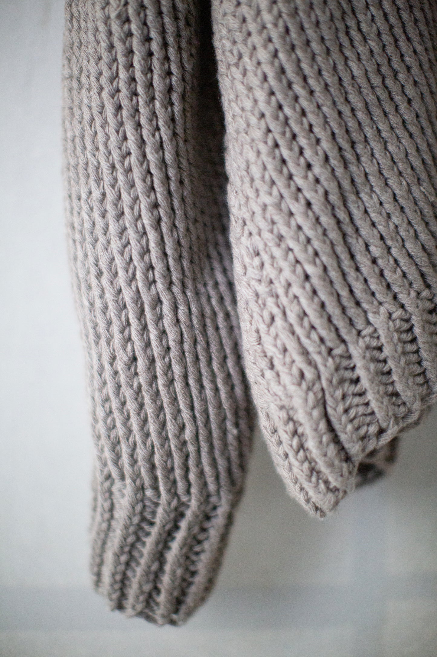 Knit#40 - Natural Grey Yak Wool