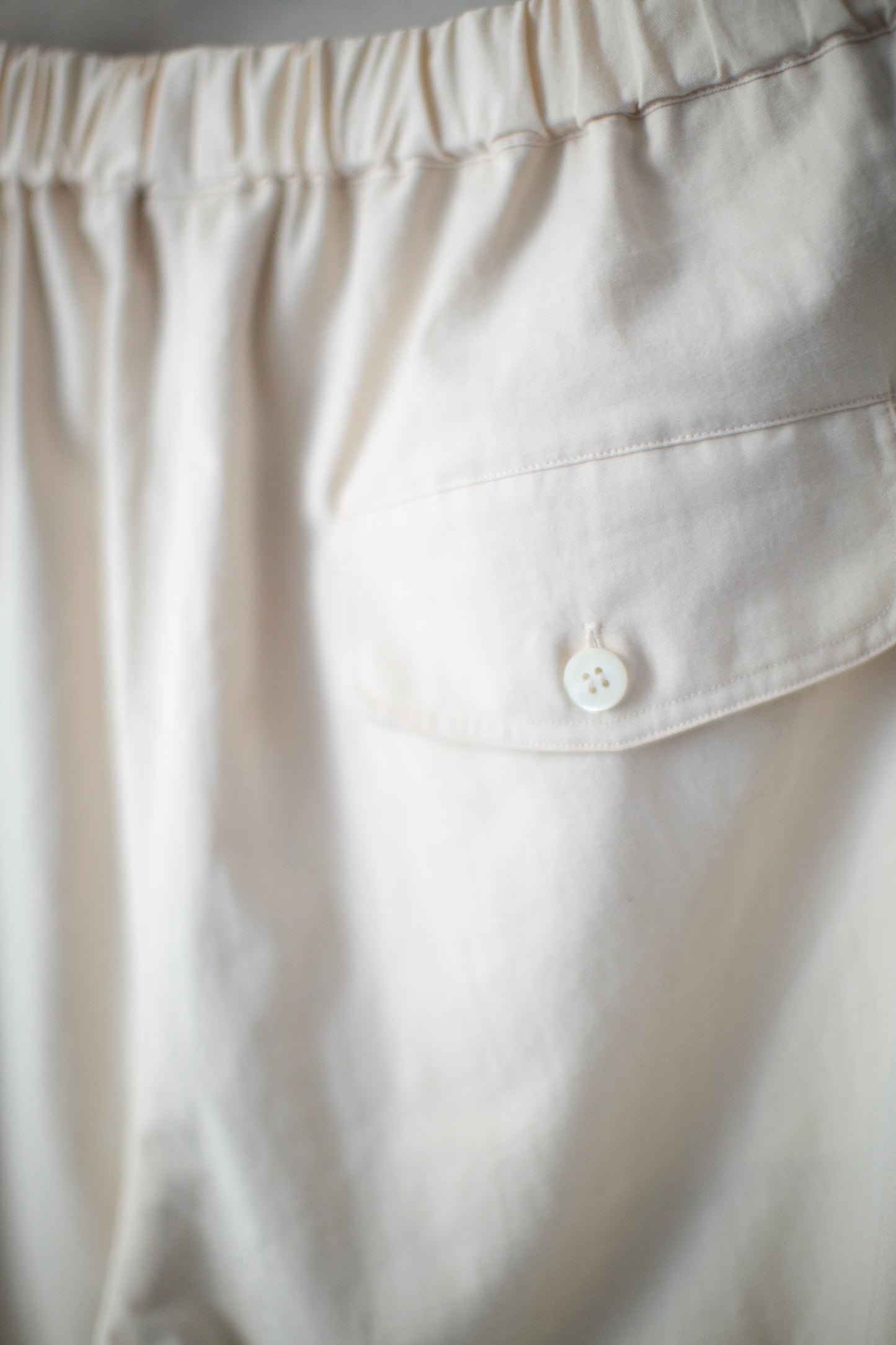 Off white wide balloon two layers trousers