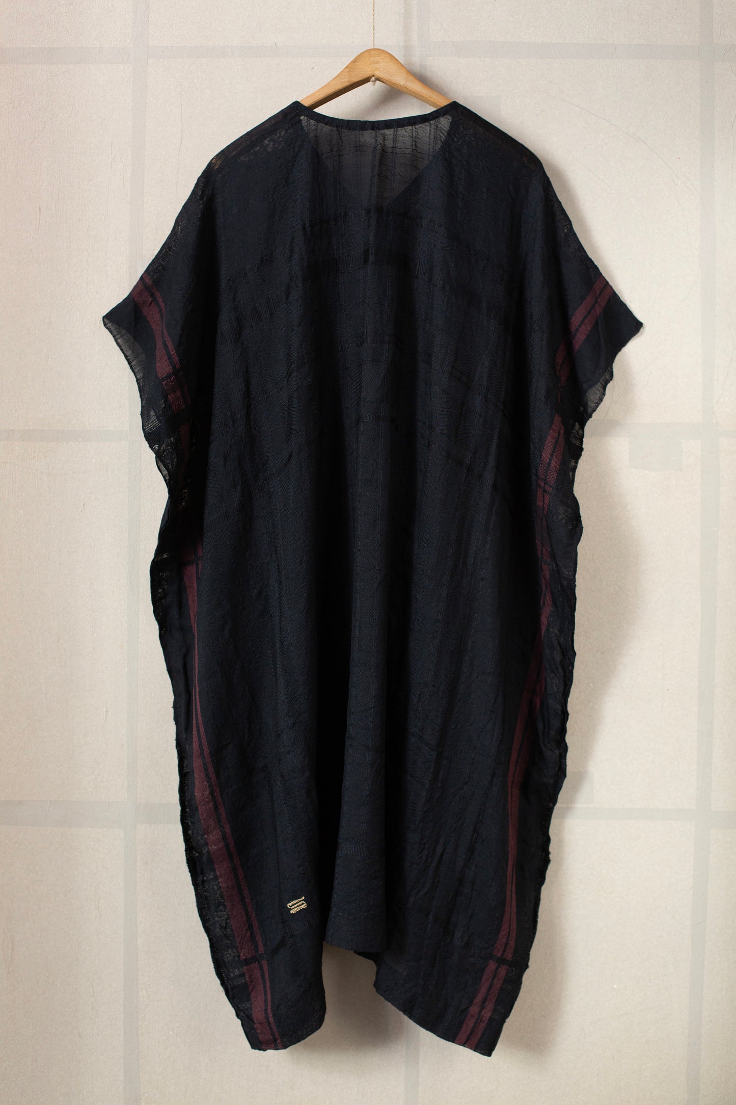 golden dragon V - a black smock tunic