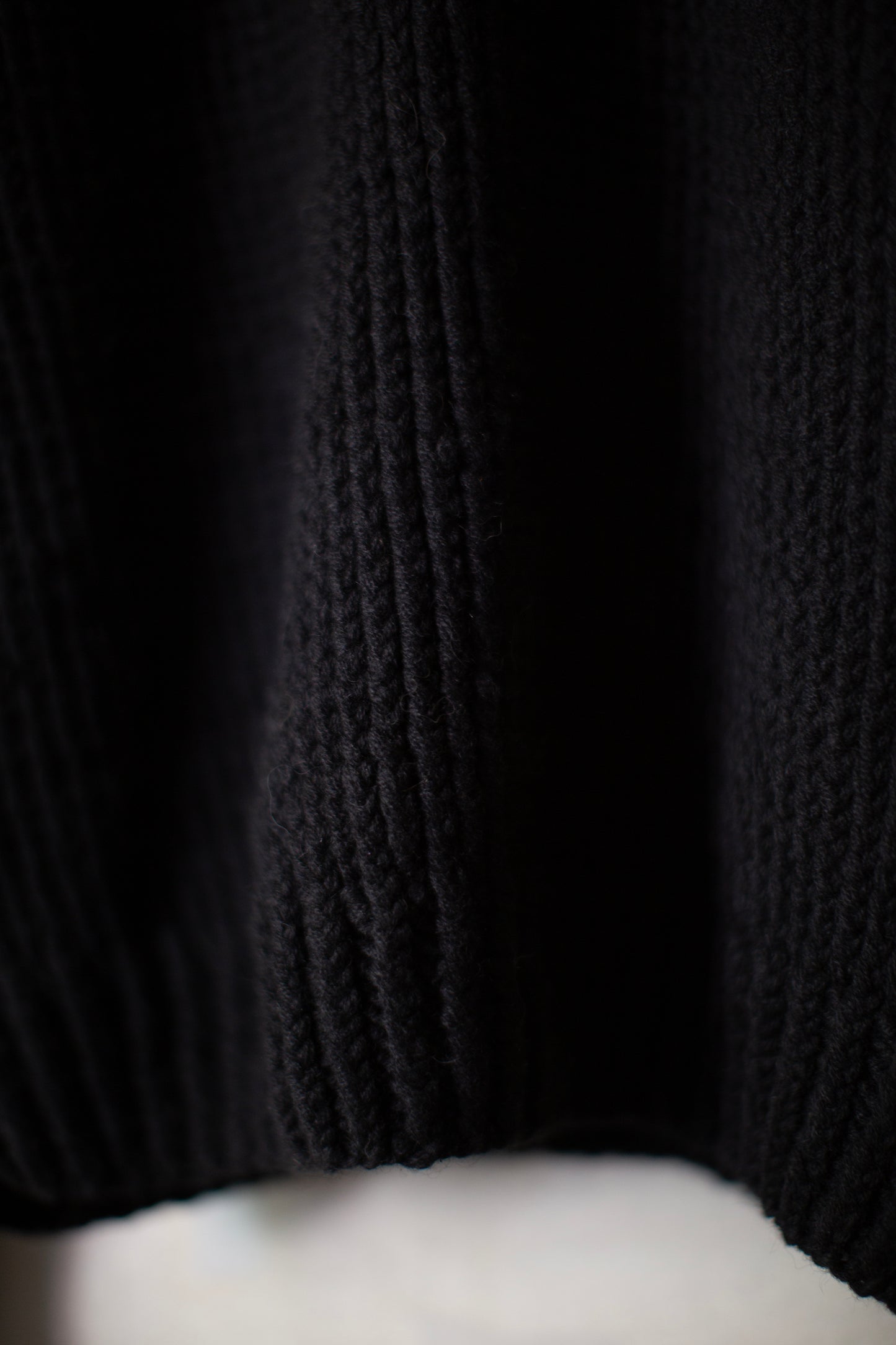 KNIT#68 - BLACK YAK WOOL