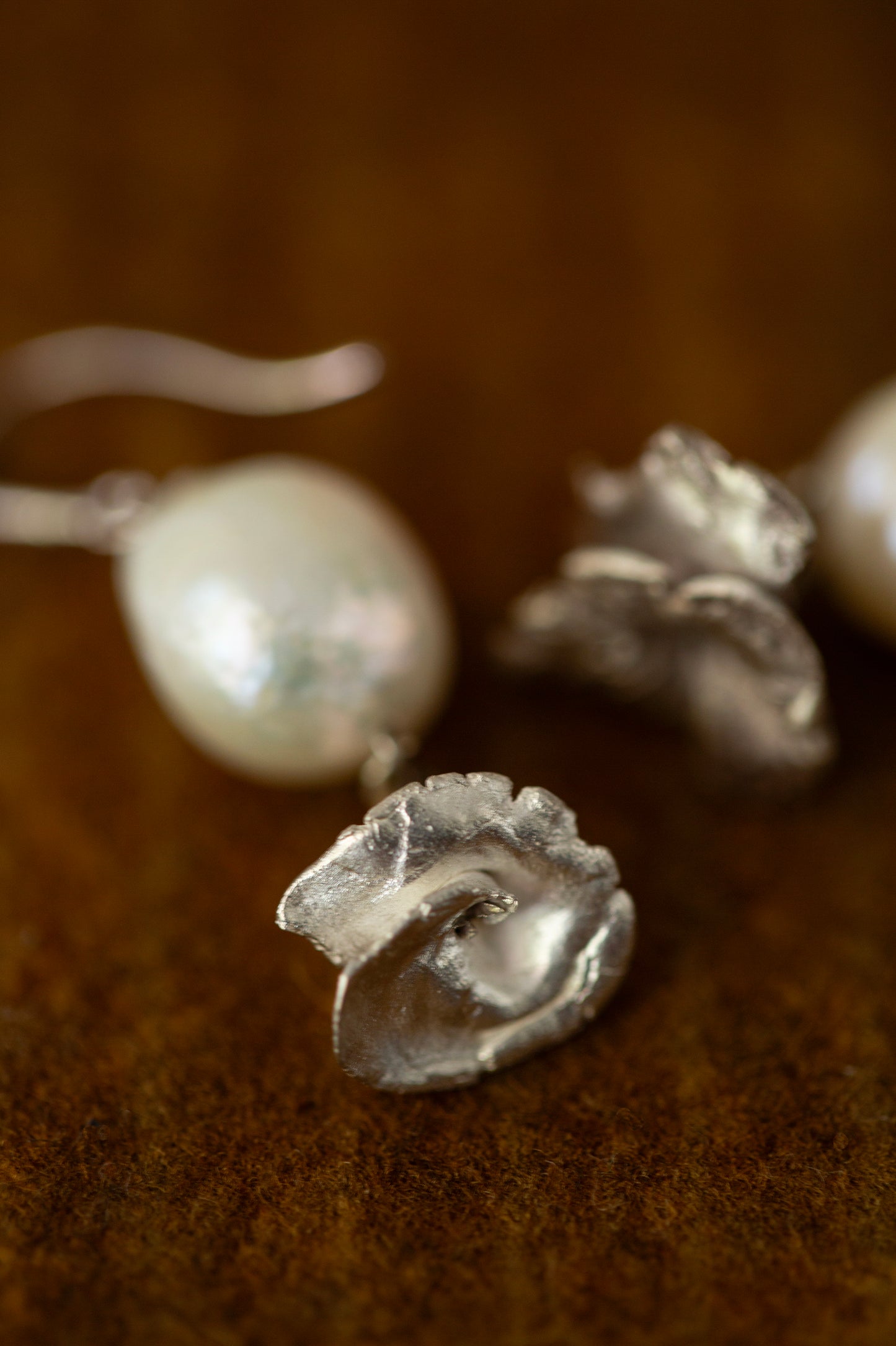 earrings with pearl and silver rose