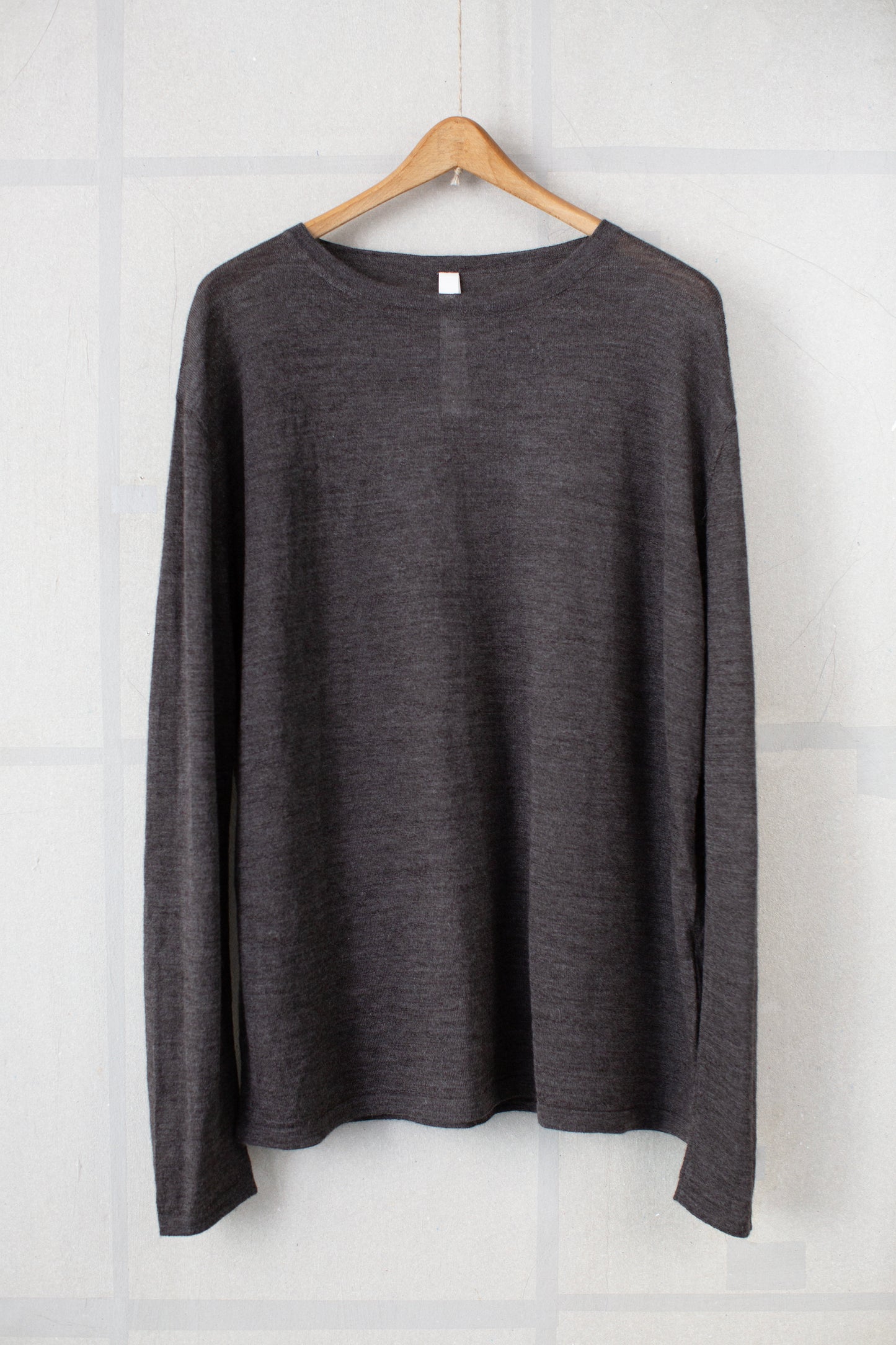 Blackened super fine crewneck