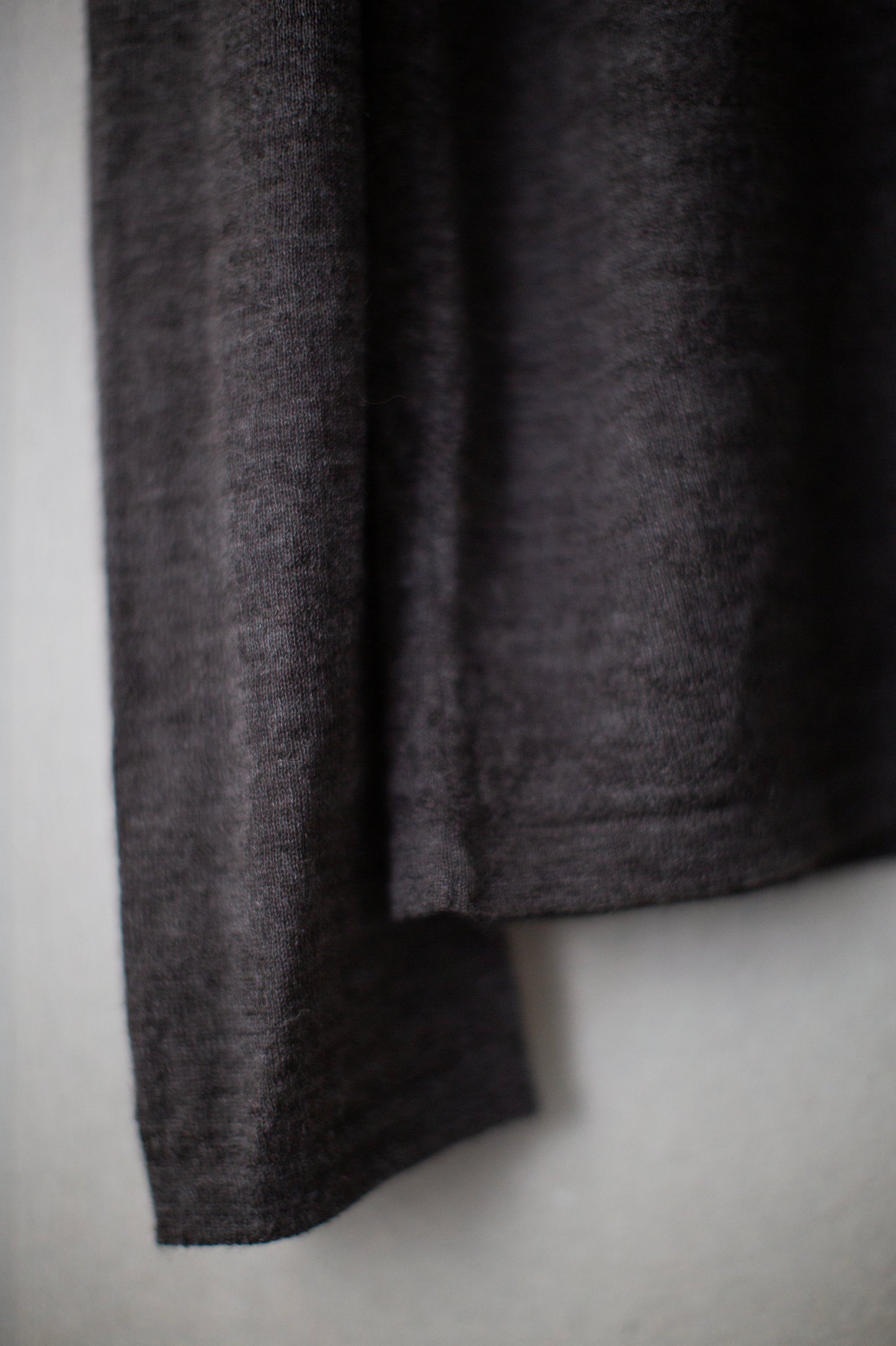 Blackened super fine crewneck