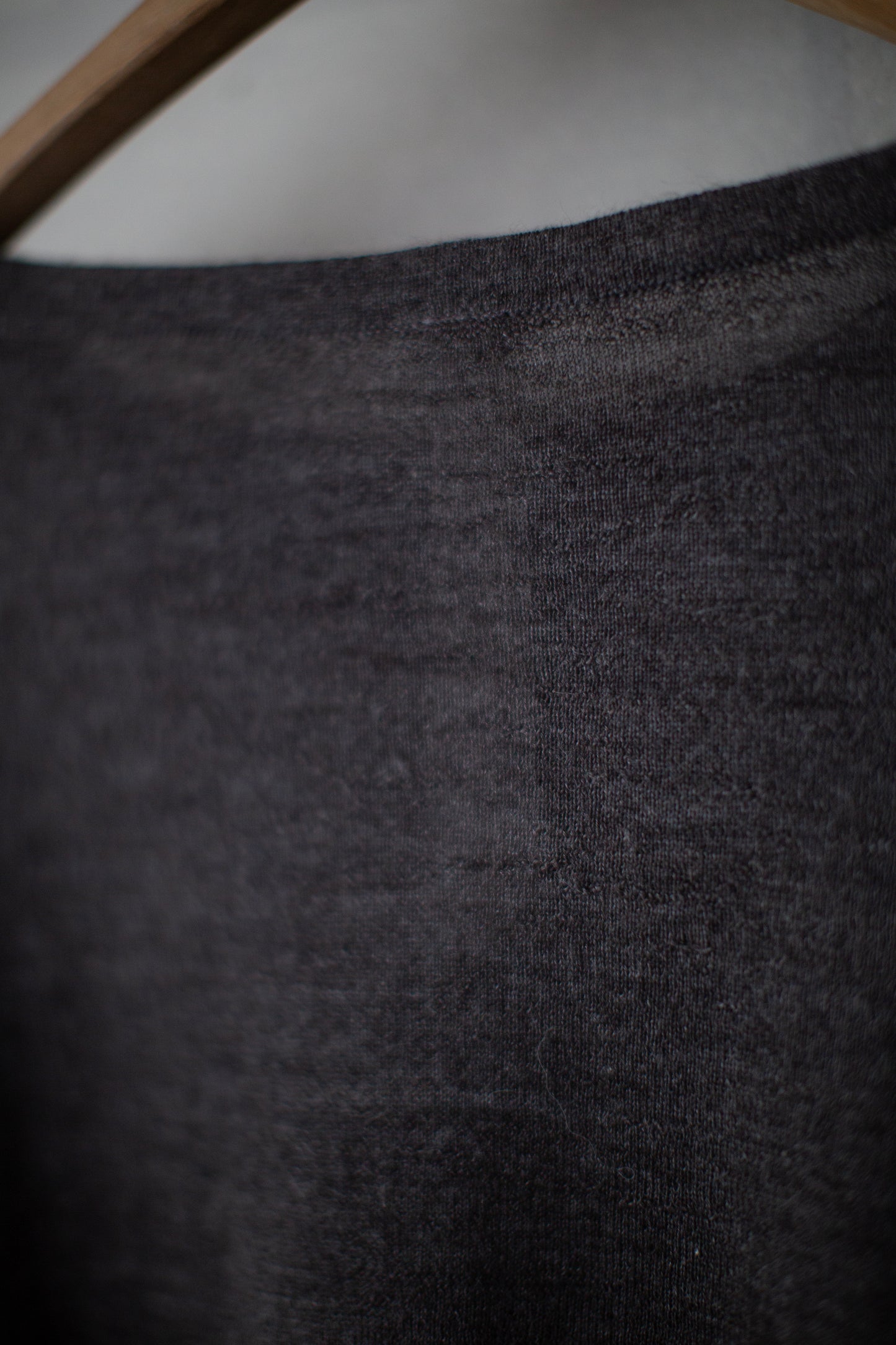 Blackened super fine crewneck