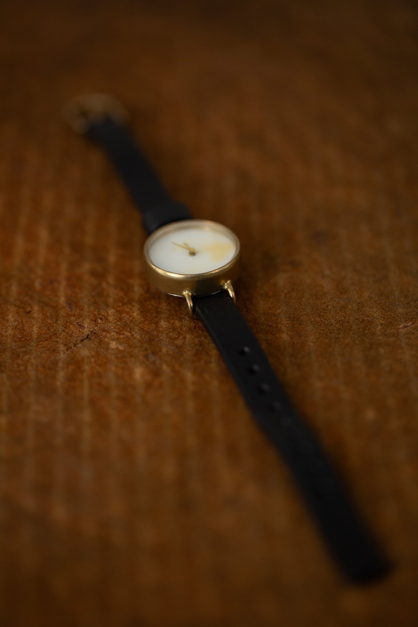 Black 'now and then' shell watch